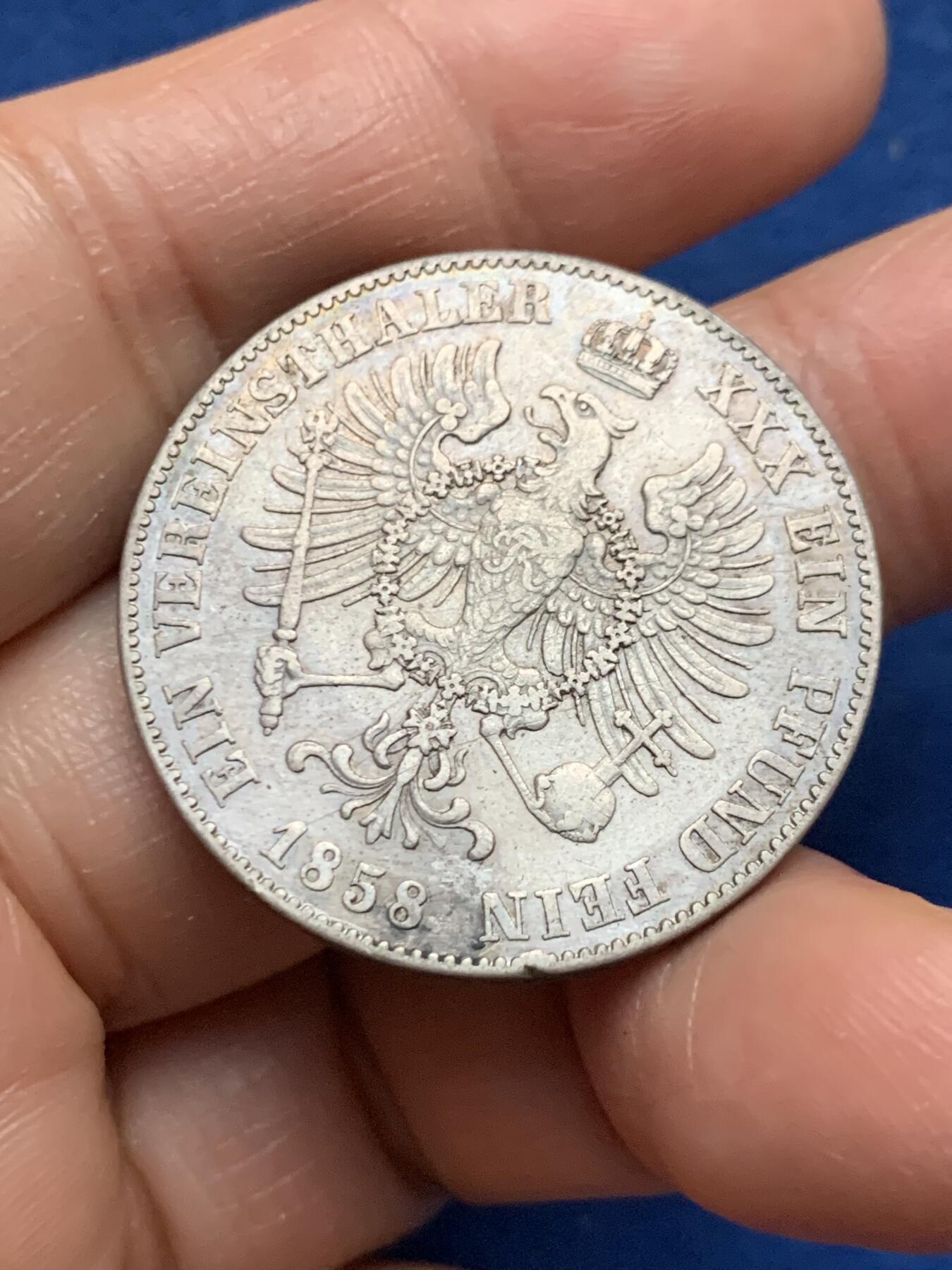 《竞宝斋》第463-465场 周日，周一，周二，3场连拍 （全场包邮）欢迎送拍 德国普鲁士 1858年 威廉四世 1泰勒银币 少见品种