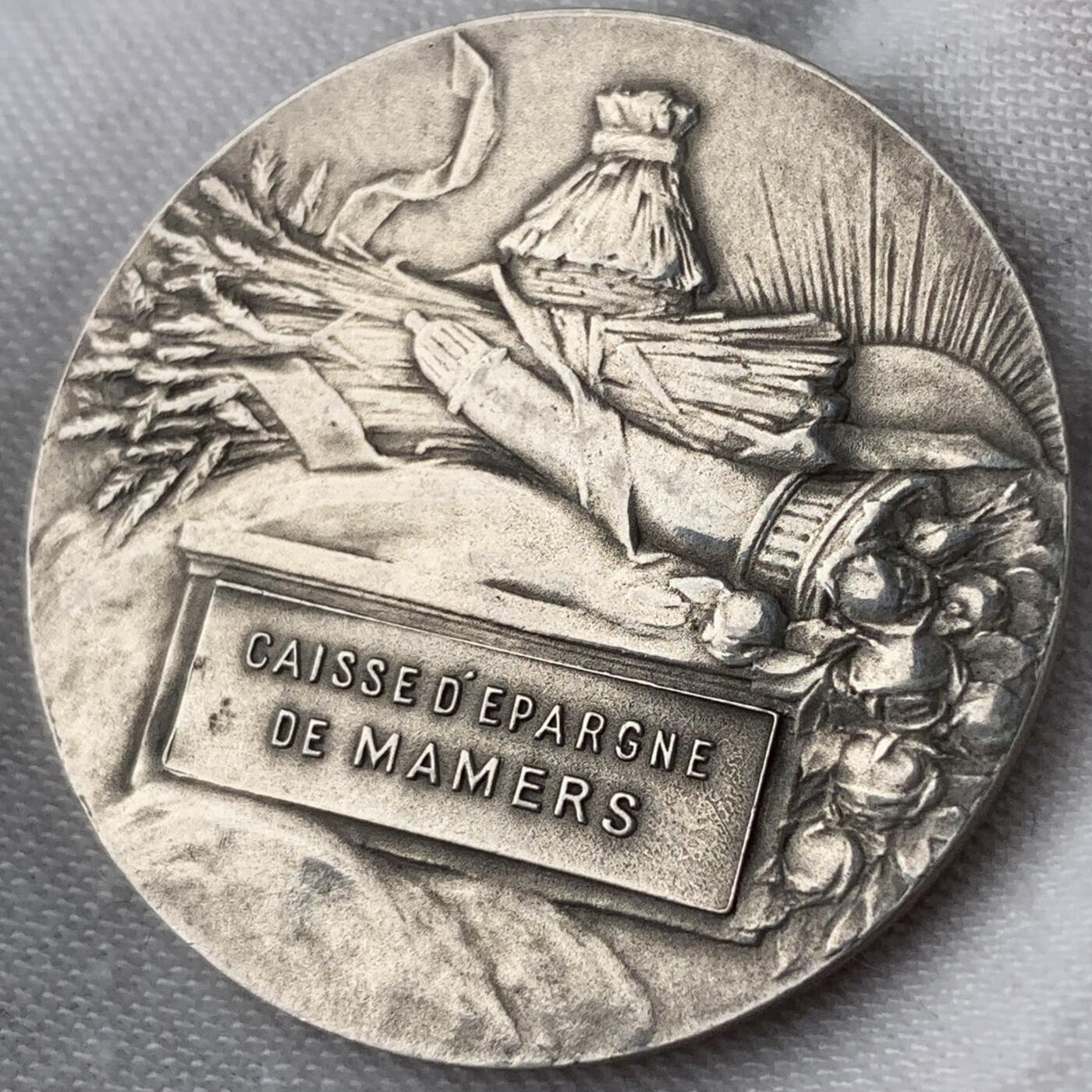 掌中浮雕-藏着的欧洲第052场 法国马尔默塞储蓄银行银章，31.78mm，15.3g