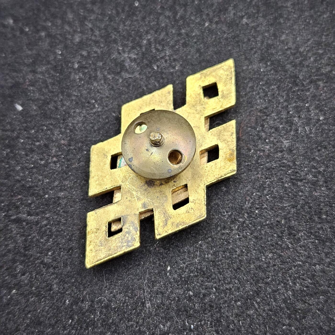 0元起拍勋章 第331期 咸鱼国勋章拍卖专场 2月4日（周三）下午6：00开始 蒙古毕业证章