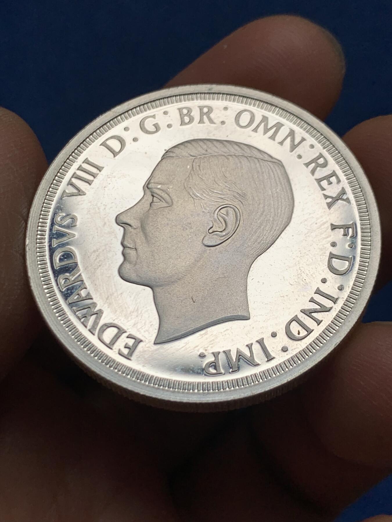 《竞宝斋》第463-465场 周日，周一，周二，3场连拍 （全场包邮）欢迎送拍 英国现代后铸爱德华八世克朗型臆造币 带银标 925银 28.32克