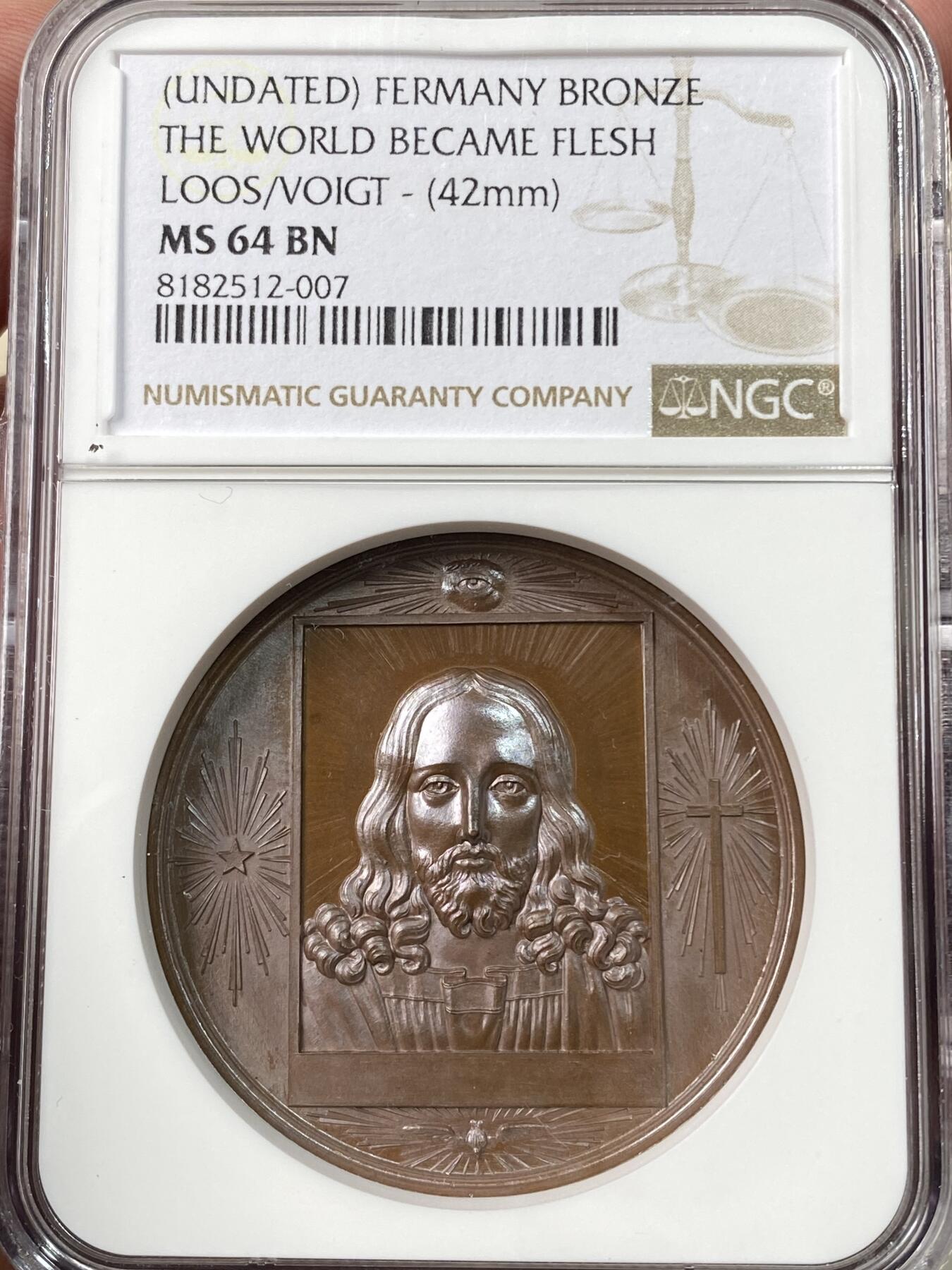 万国钱币拍卖第060期（万国六十期纪念大拍） NGC MS64 19世纪德国宗教铜章 其典故出自《约翰福音》1章14节：“道成了肉身，住在我们中间”意指三位一体中的圣子以人的形态降世为耶稣基督 Loos与Voigt强强联合之作 高浮雕顶级品相