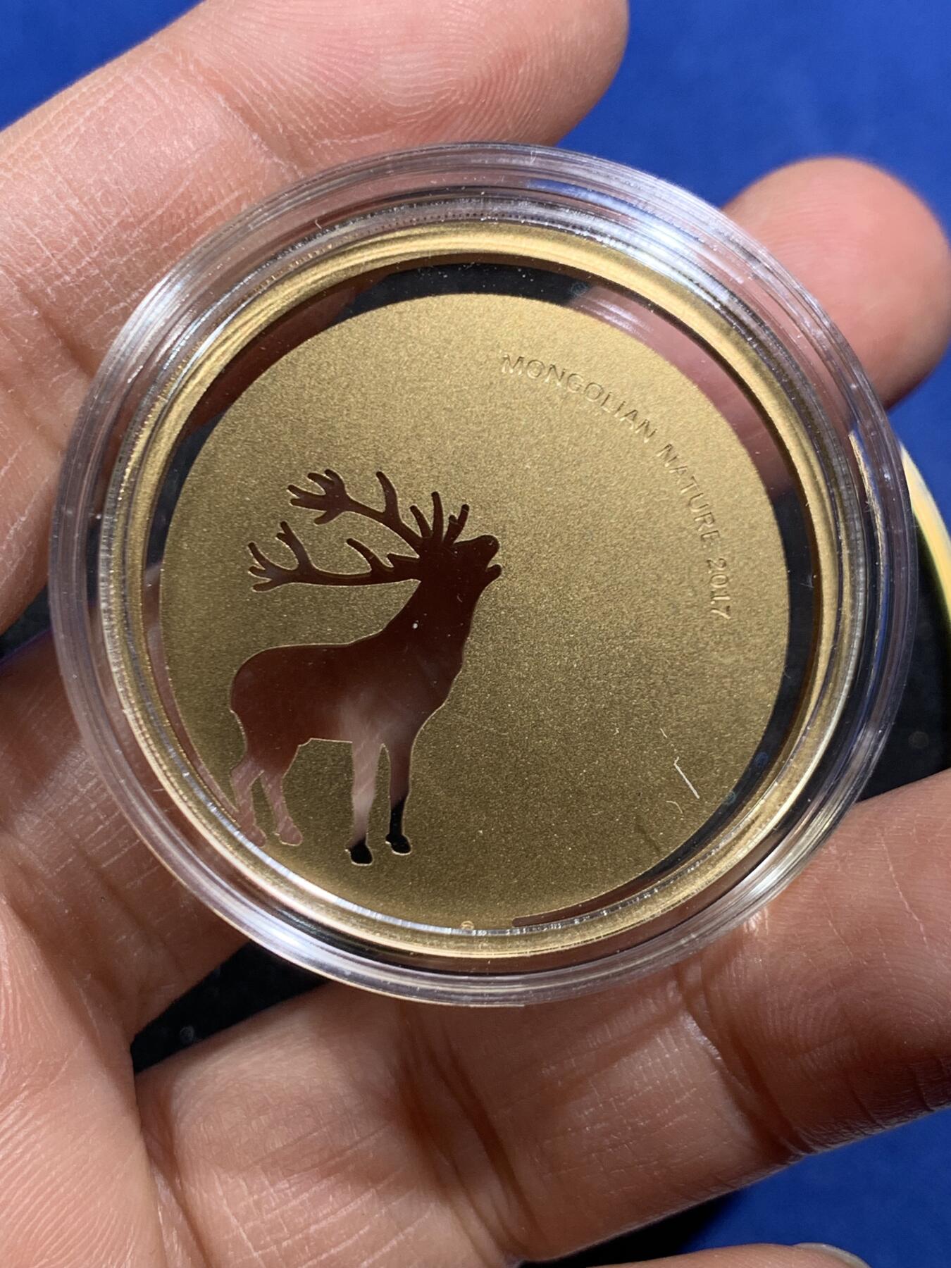 《竞宝斋》第463-465场 周日，周一，周二，3场连拍 （全场包邮）欢迎送拍 蒙古2017年500图格里克普制镀金银币 咆哮的鹿 925银1/2盎司 发行量：2千5百 盒证全