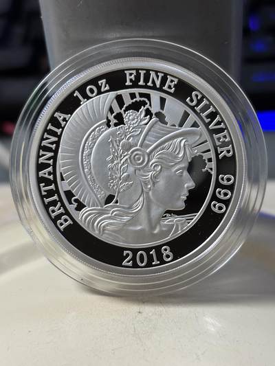 第190期拍卖 - 英国2018年不列颠女神系列1盎司精制版纪念银币，999银，发行7150枚