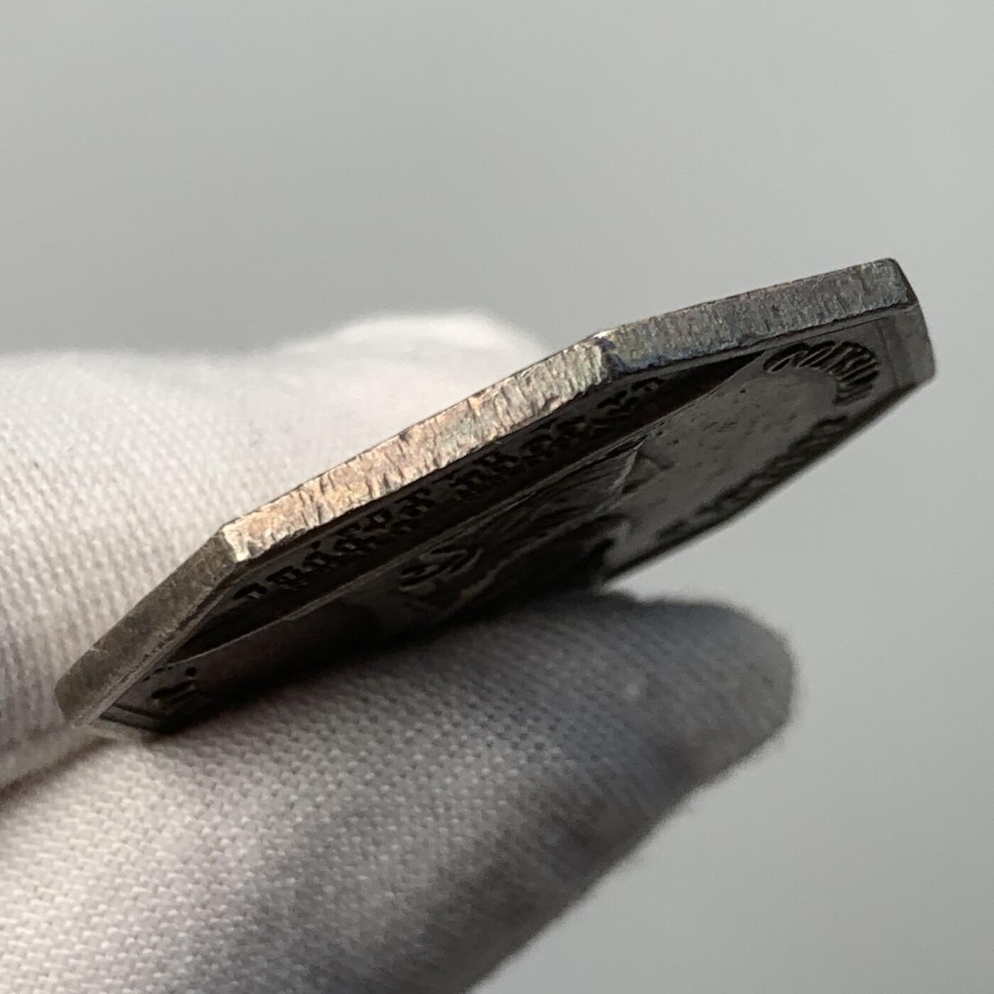 掌中浮雕-藏着的欧洲第052场 法国巴黎上诉法院诉讼代理人八角银章，33.6mm，15g，光边无边铭