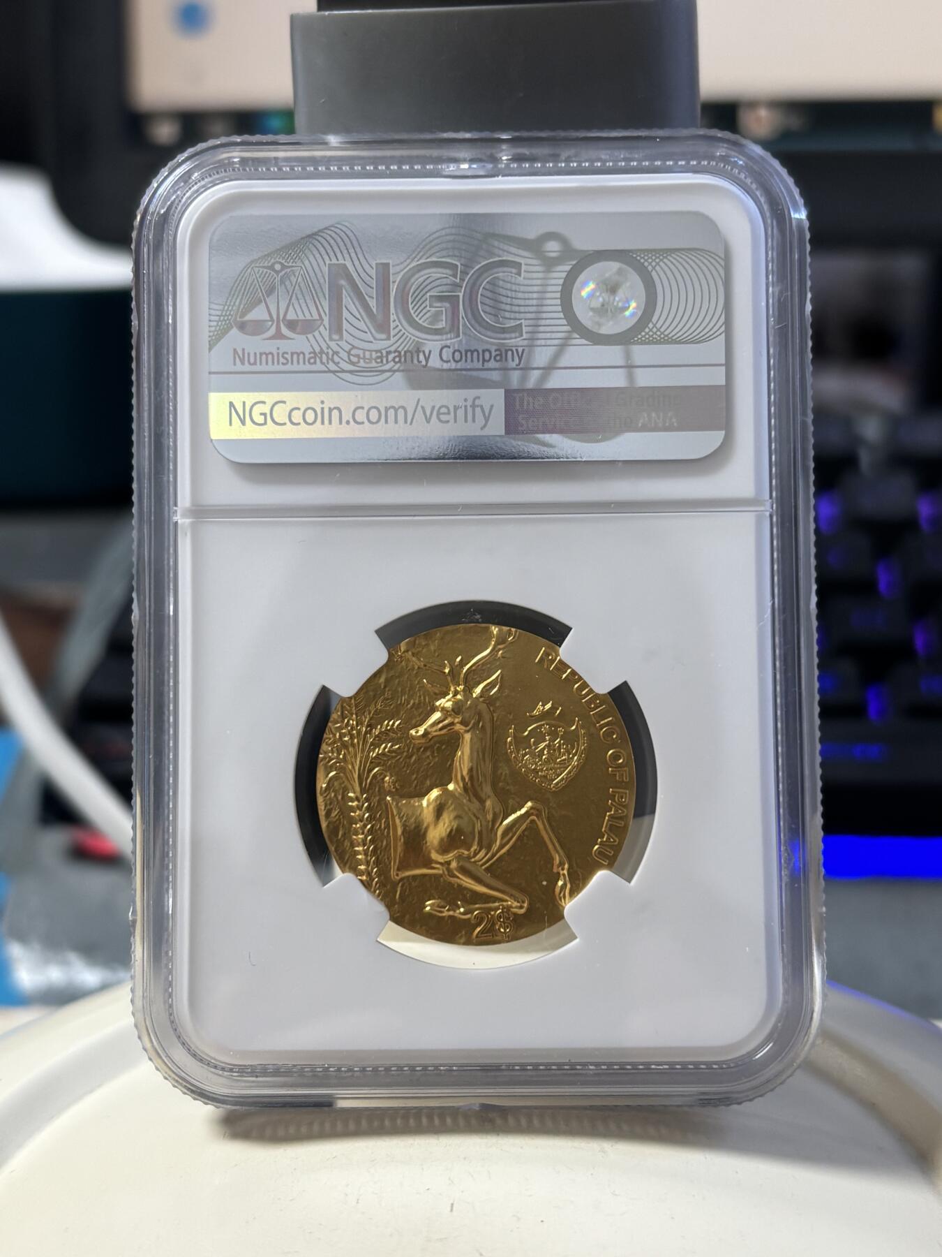 第190期拍卖 帕劳2022年复刻古希腊蜜蜂和雄鹿银币NGC-MS70首期，999银镀金，15克，发行500枚