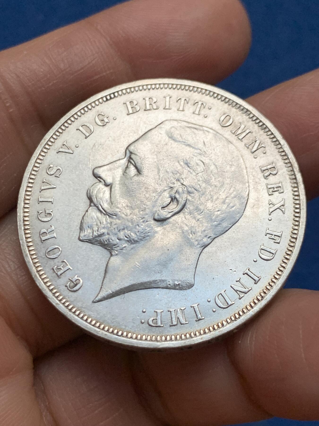 《竞宝斋》第463-465场 周日，周一，周二，3场连拍 （全场包邮）欢迎送拍 英国1935年乔治五世木马剑1克朗银币