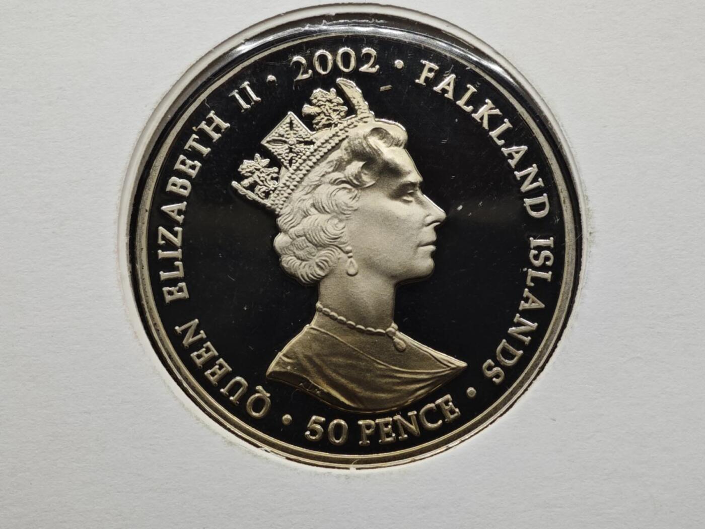 【淘币小摊】限时拍第八百六十二拍  克朗币邮币封场  满百包邮可预留两周  周一统一发货  福克兰群岛2002年女王登基金禧50便士纪念币邮币封