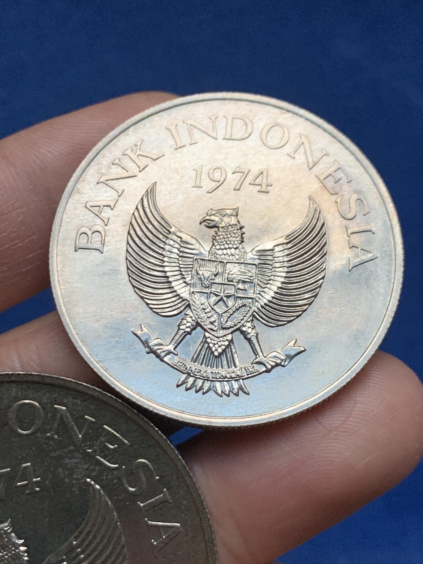 《竞宝斋》第463-465场 周日，周一，周二，3场连拍 （全场包邮）欢迎送拍 两枚一组 1974年印尼爪哇虎大猩猩银币 500银 总重57.5克