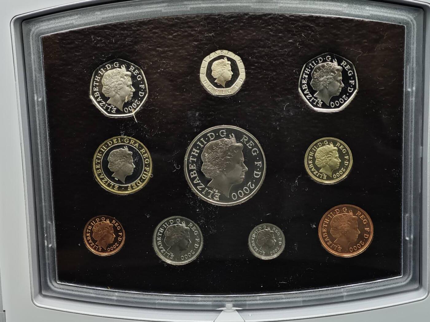 【淘币小摊】实时拍第八百六十一拍   银币套币场   满百包邮可预留二周 每周一统一发货   英国2000年精制套币