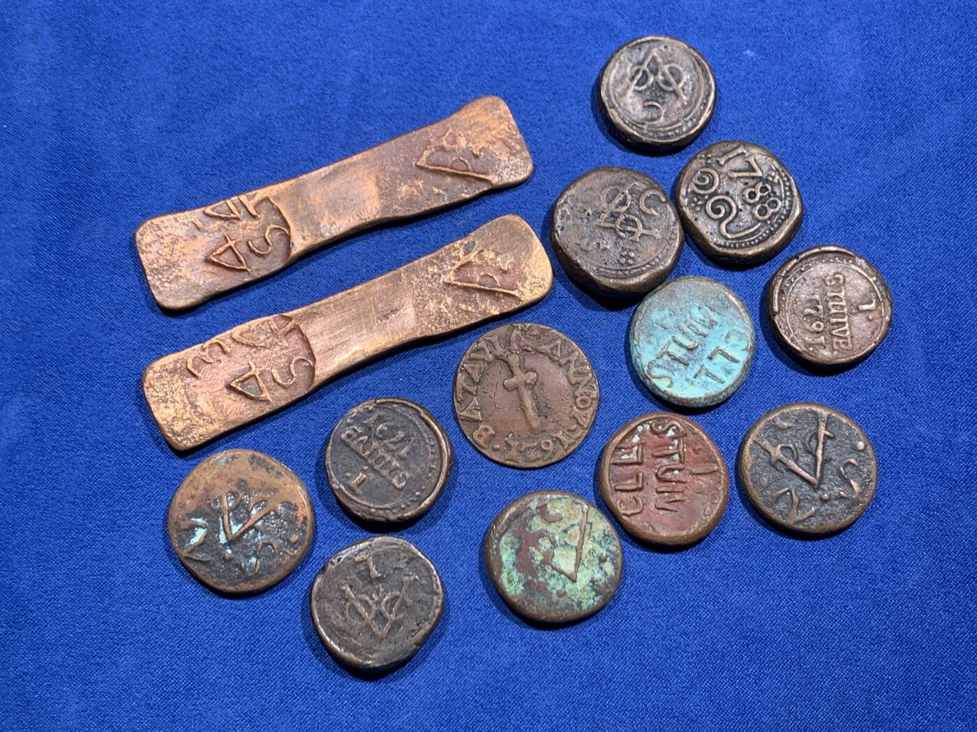 《竞宝斋》第463-465场 周日，周一，周二，3场连拍 （全场包邮）欢迎送拍 14枚一组 荷属锡兰样式铜币 各面值 去斯里兰卡旅游时带回 应为后铸 细节见图