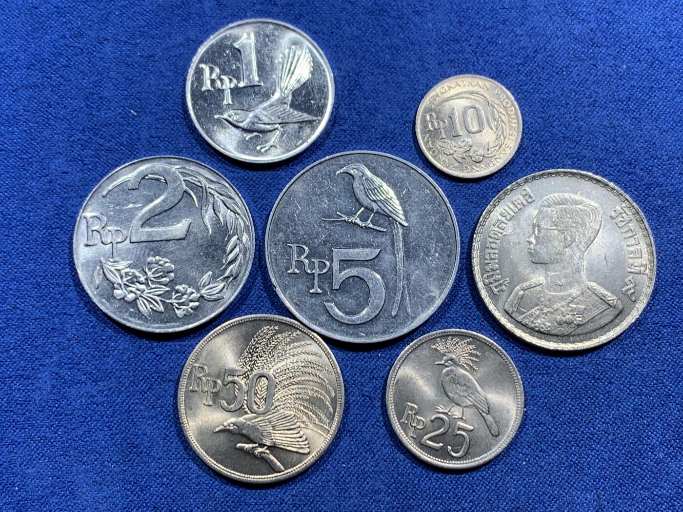 《竞宝斋》第463-465场 周日，周一，周二，3场连拍 （全场包邮）欢迎送拍 七枚一组 印度尼西亚1970年1/2/5卢比+1971年10/25/50卢比+泰国1957年普密蓬·阿杜德（拉玛九世）1泰铢硬币（含3%银）