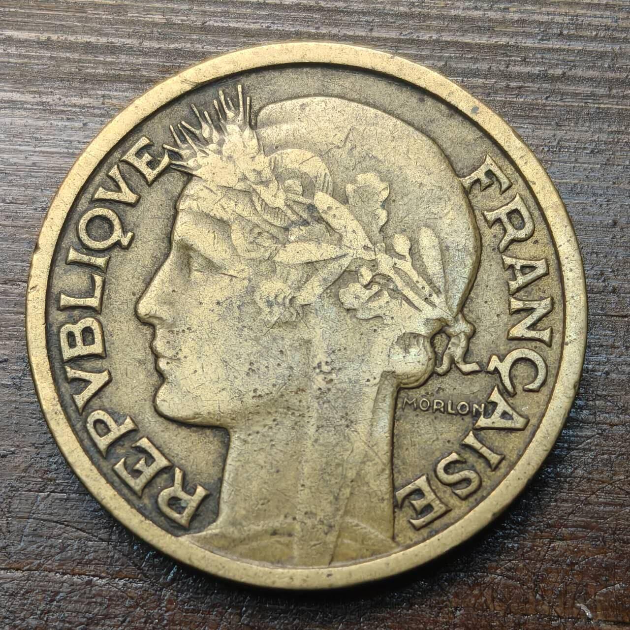 【铜匠收藏】★第143★散币专场 不寄存，30包邮。不满30元，支付5元运费。《接受代拍 代送NGC评级》 63【无寄存】法国 2法郎 1939年 铝青铜币 谷物女神