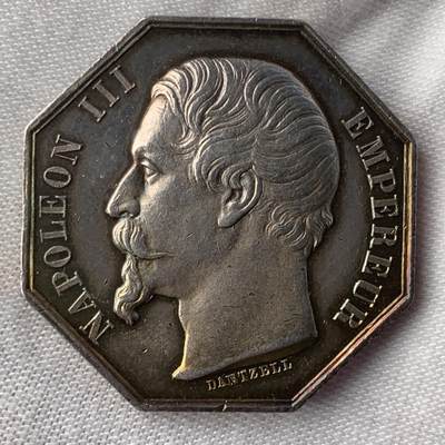 掌中浮雕-藏着的欧洲第052场 - 拿破仑三世头像，帝国盲童之家八角银章，31mm，15.5g