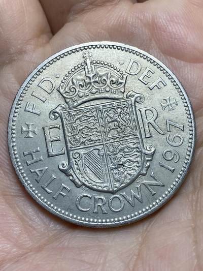 2026年第十七场(总第一百八十六场）外国好品散币场(免佣金) - 英国🇬🇧1967年半克朗(伊丽莎白二世青年桂冠第二版，普制币关门年)