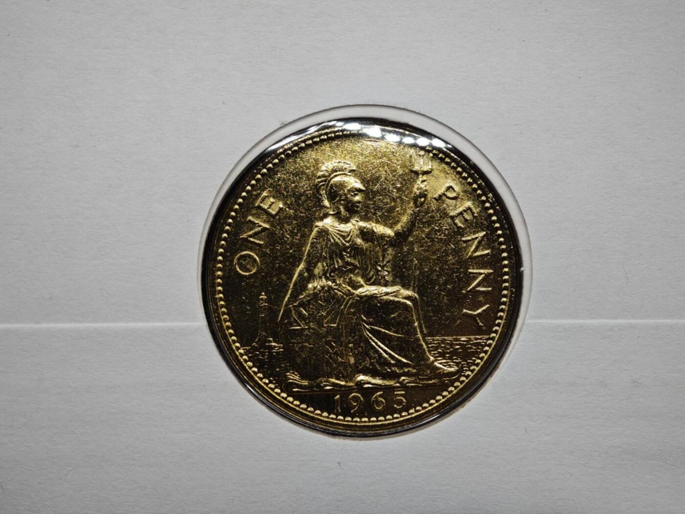 【淘币小摊】限时拍第八百六十二拍  克朗币邮币封场  满百包邮可预留两周  周一统一发货  英国1965年伊丽莎白二世一便士铜币邮币封