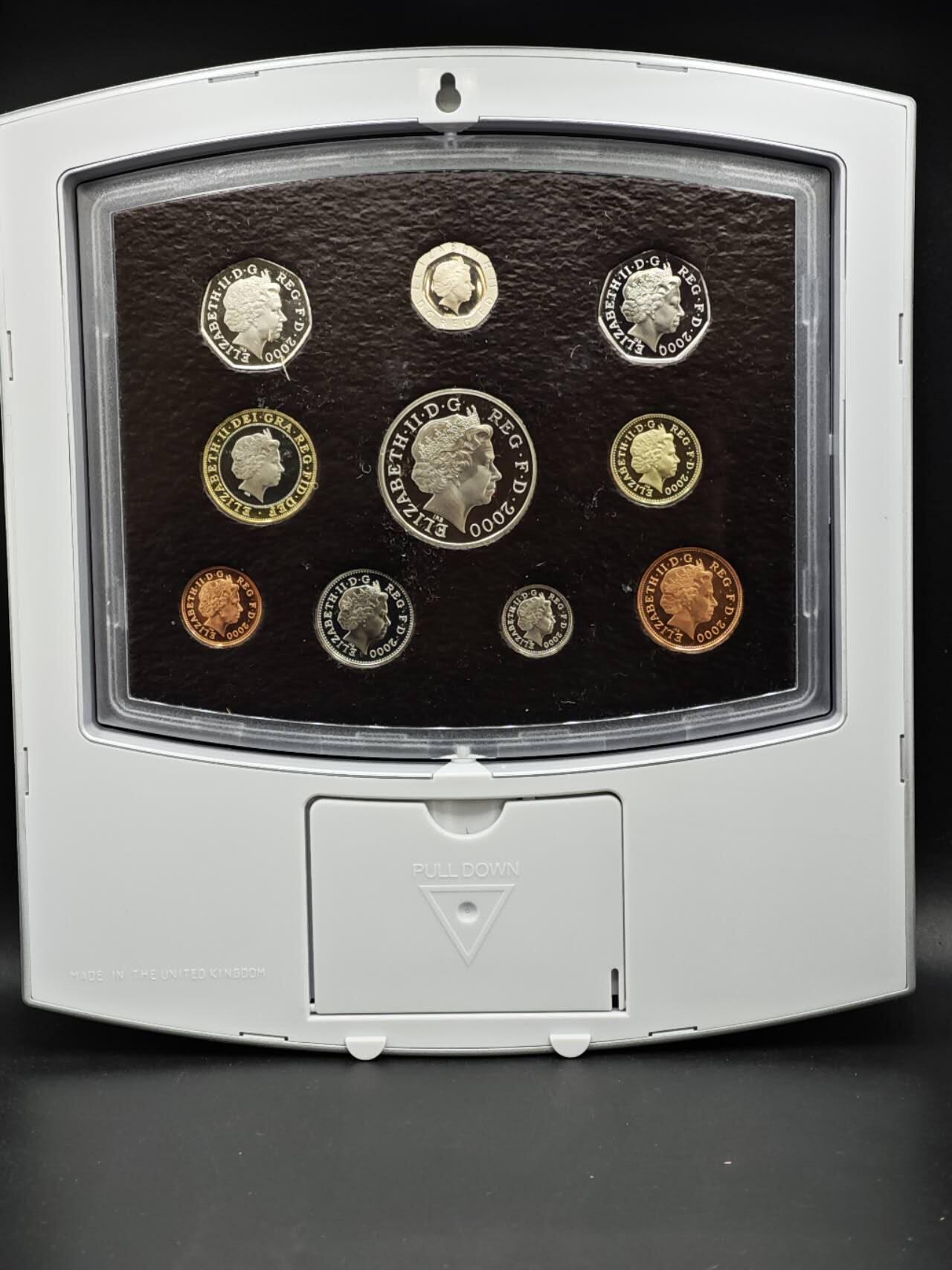 【淘币小摊】实时拍第八百六十一拍   银币套币场   满百包邮可预留二周 每周一统一发货   英国2000年精制套币