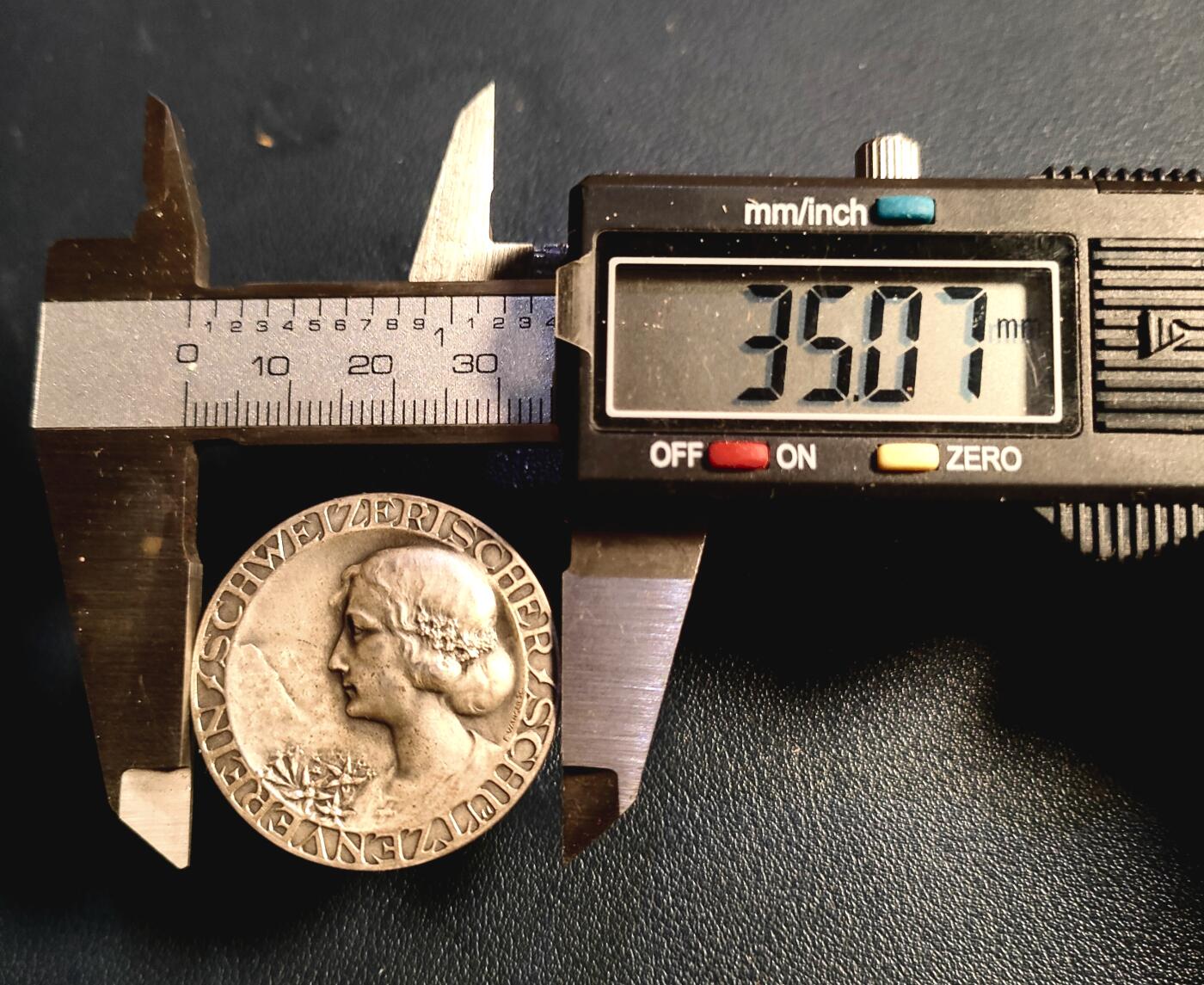 瑞士射击节雪山女神银章