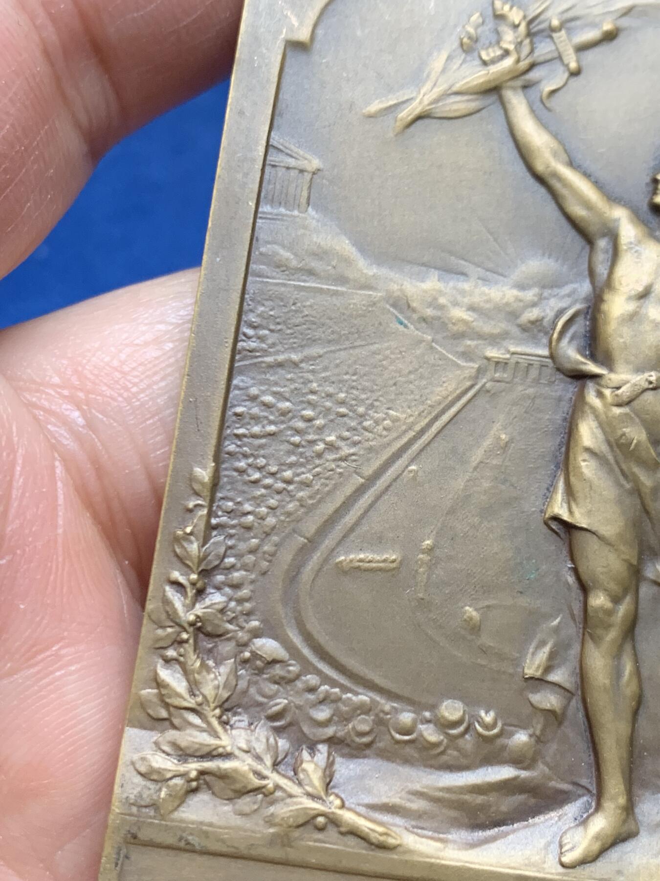 《竞宝斋》第463-465场 周日，周一，周二，3场连拍 （全场包邮）欢迎送拍 1906年希腊奥运会纪念铜章 巴黎造币厂 好品 96.35克 48.5*70mm 三角铜标