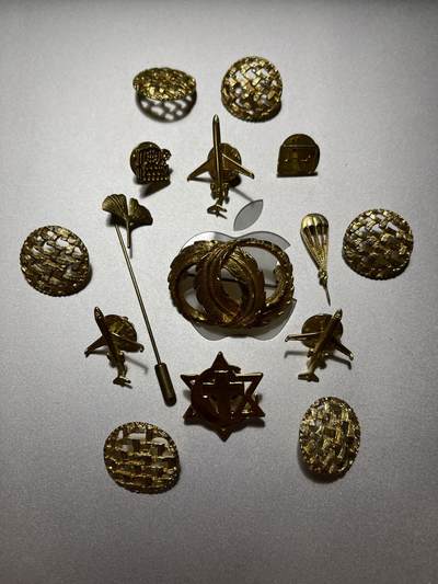 法国金色伞降飞机扣子亚伯拉罕三教犹太天主基督穆斯林和谐徽章胸针一套出（可交换朝鲜苏联章） - 法国金色伞降飞机扣子亚伯拉罕三教犹太天主基督穆斯林和谐徽章胸针一套出（可交换朝鲜苏联章）