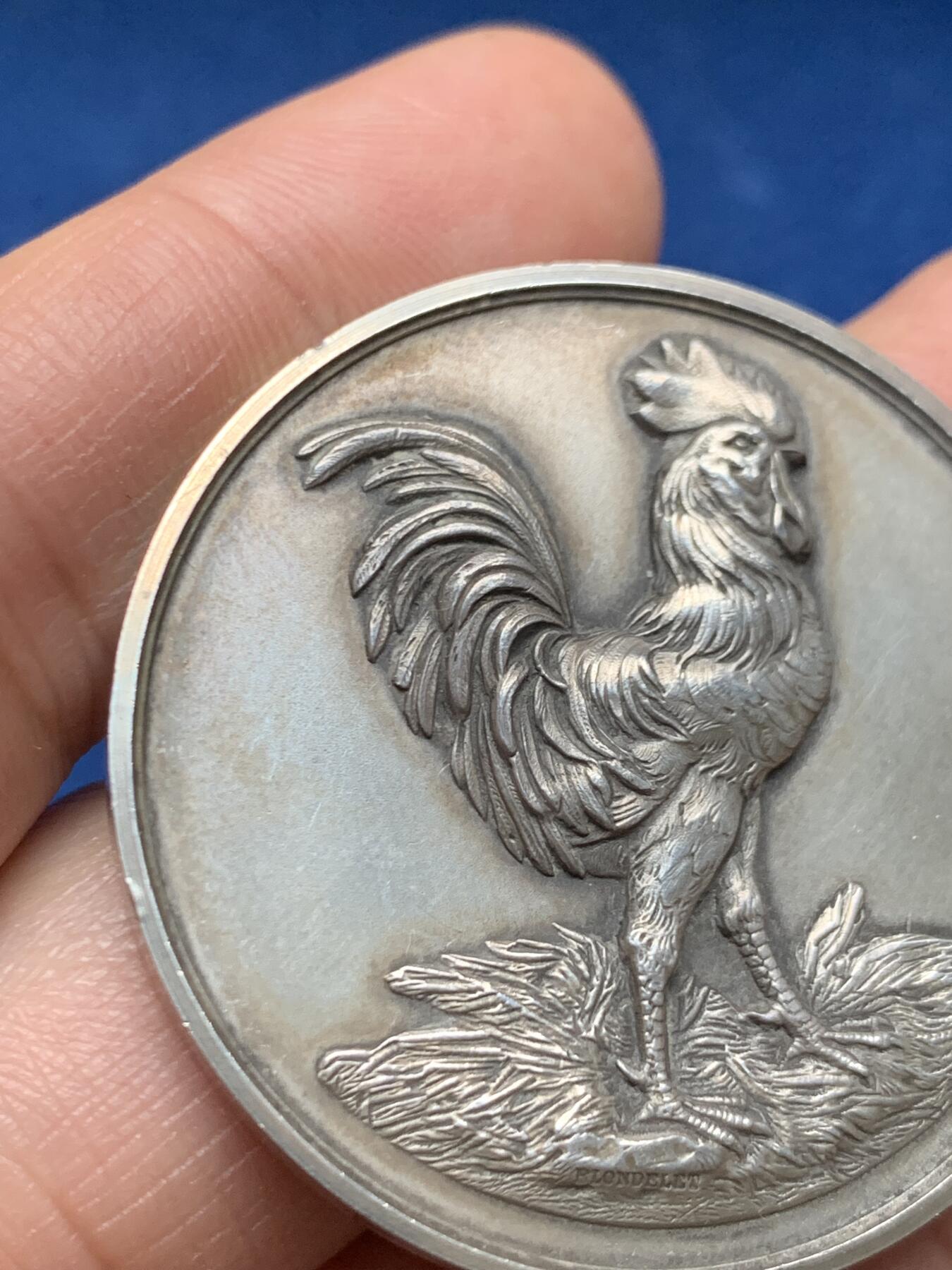 《竞宝斋》第463-465场 周日，周一，周二，3场连拍 （全场包邮）欢迎送拍 法国林德尔农业协会纪念银章 高卢雄鸡 950银 40.1克 42mm