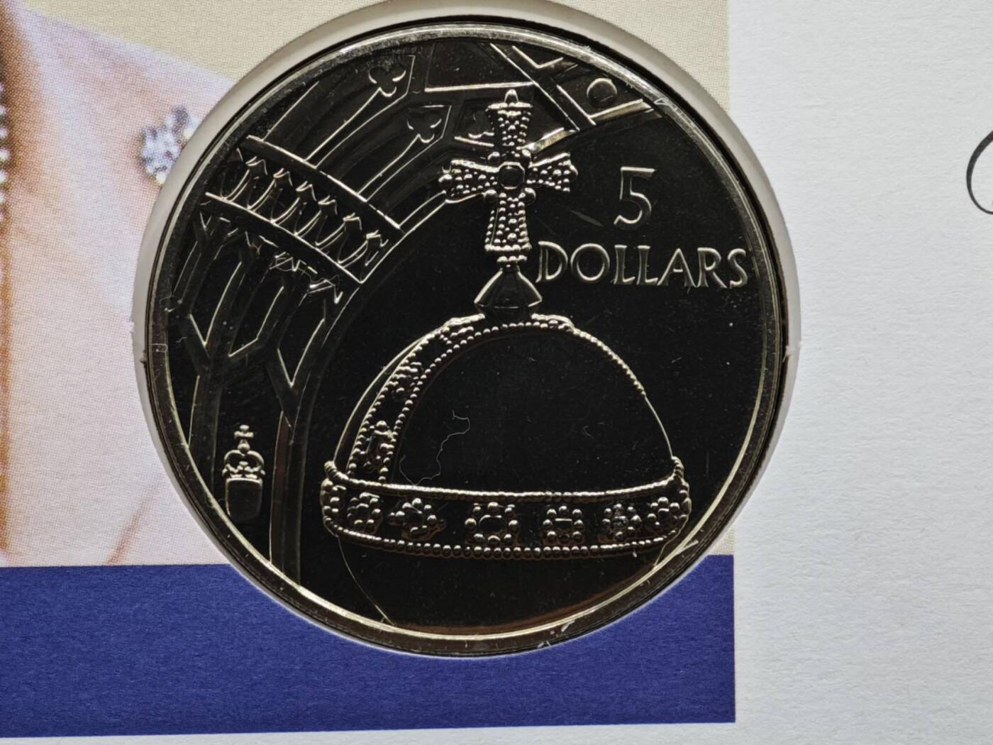 【淘币小摊】限时拍第八百六十二拍  克朗币邮币封场  满百包邮可预留两周  周一统一发货  所罗门2002年女王登基金禧5元纪念币邮币封