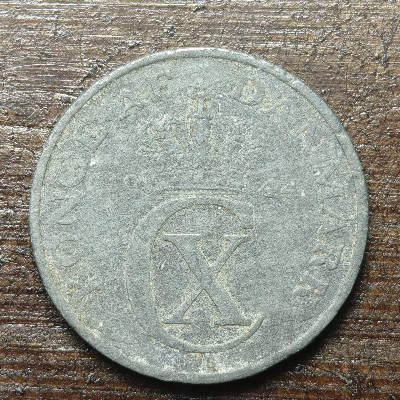 【铜匠收藏】★第143★散币专场 不寄存，30包邮。不满30元，支付5元运费。《接受代拍 代送NGC评级》 38【无寄存】丹麦 ２欧尔 1944年  铝币