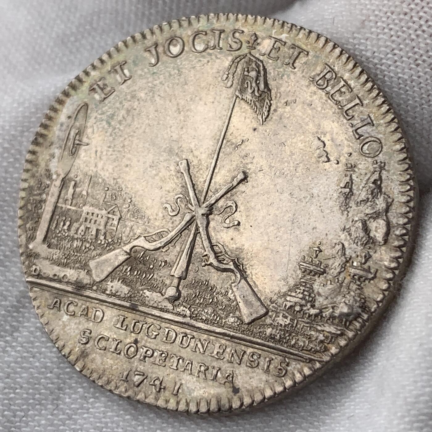 掌中浮雕-藏着的欧洲第052场 1741年法国卢昂学院射击节纪念章，30mm，10.8g