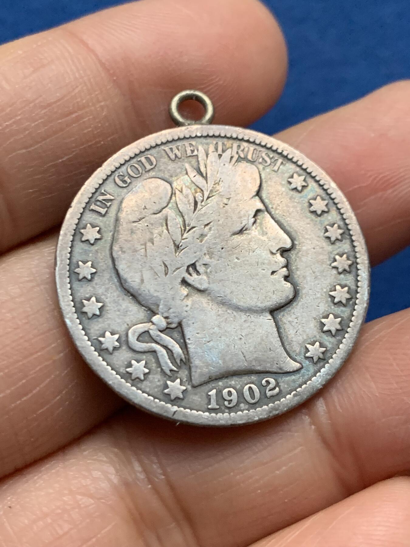 《竞宝斋》第463-465场 周日，周一，周二，3场连拍 （全场包邮）欢迎送拍 美国1902年理发师半美元银币 900银 焊接了吊环 12.15克