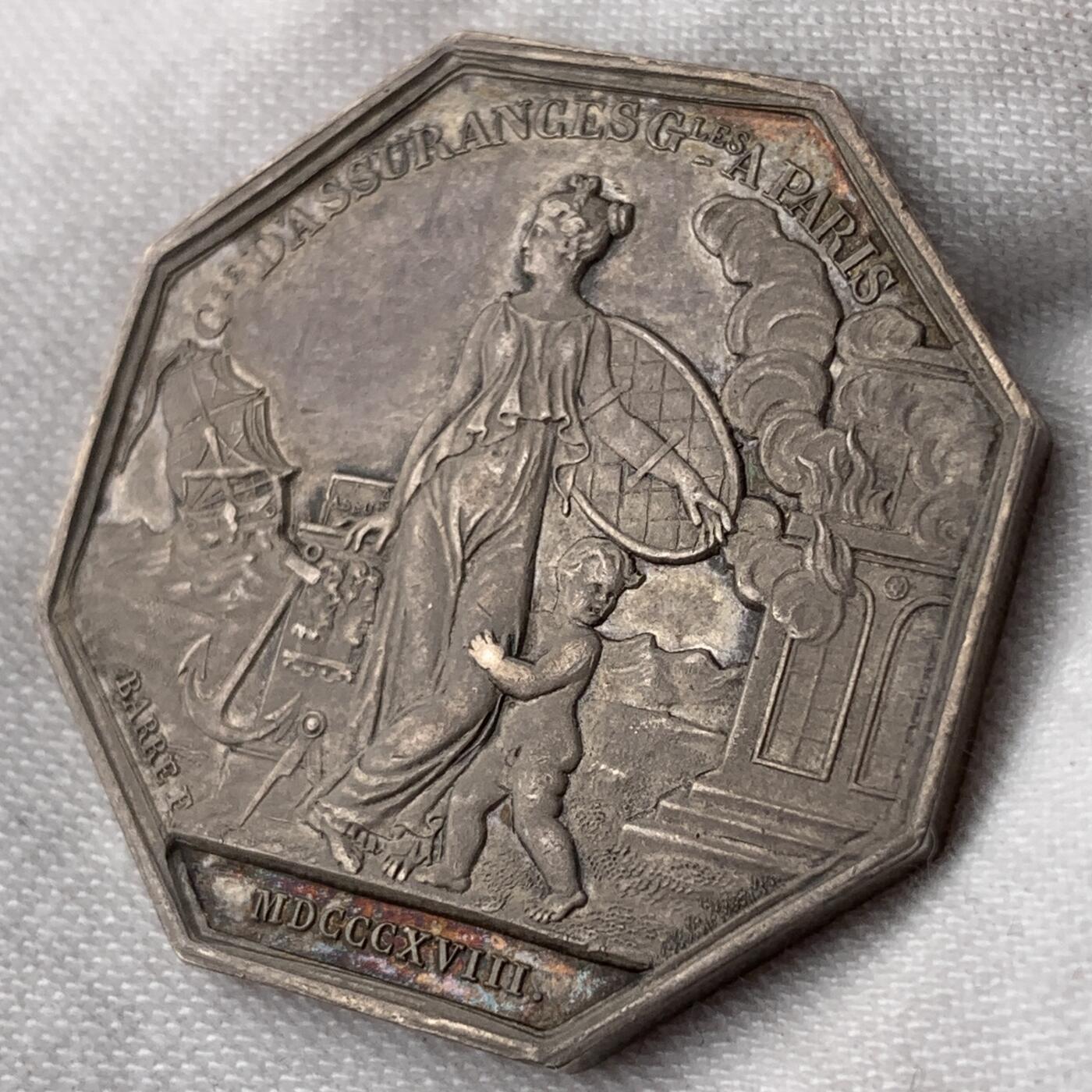 掌中浮雕-藏着的欧洲第052场 1818年法国路易十八头像巴黎保险公司八角银章，30.6mm，14g