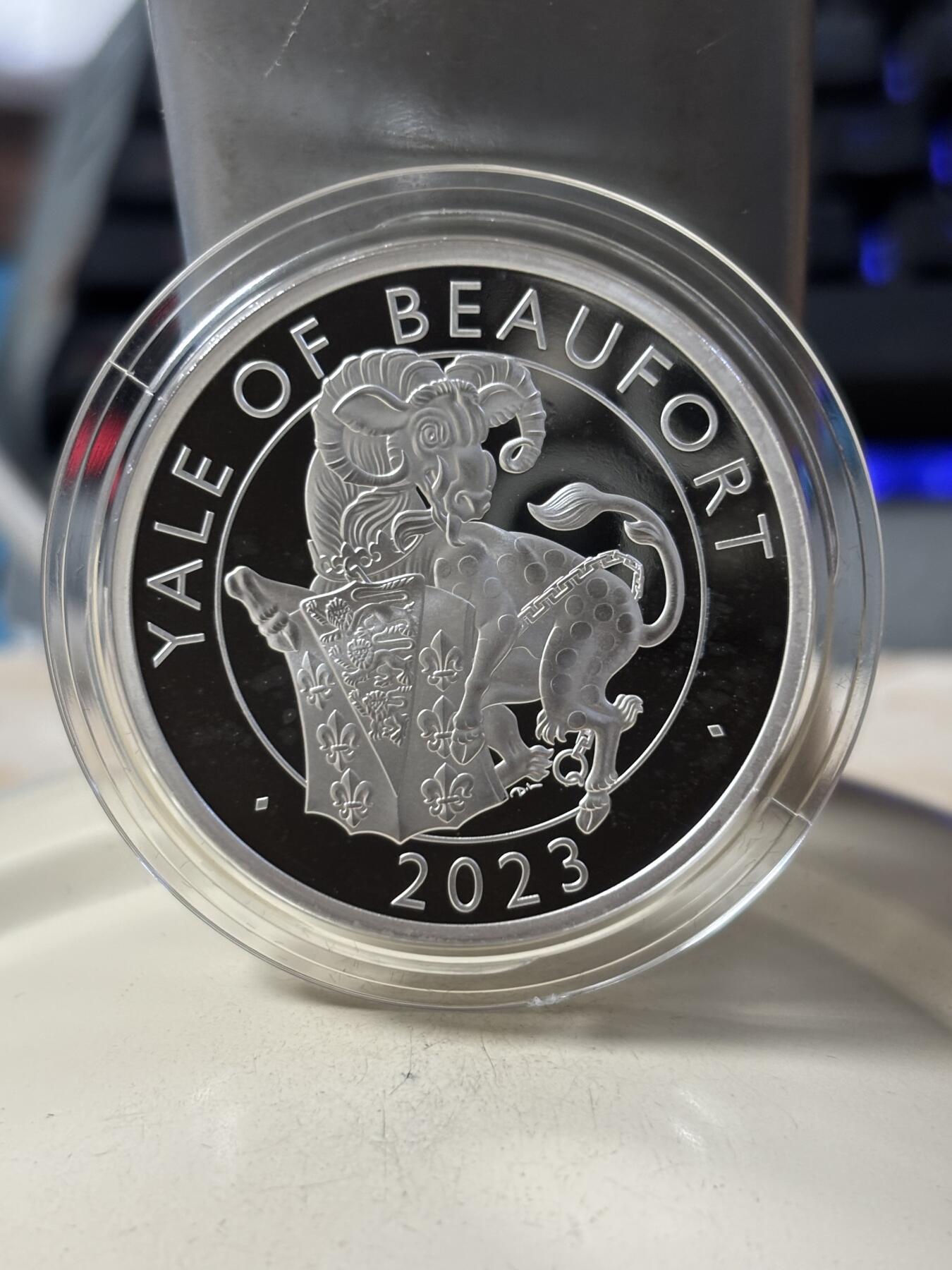 第190期拍卖 英国2023年都铎王朝神兽博福特耶鲁山羊1盎司银币，999银，发行5000枚