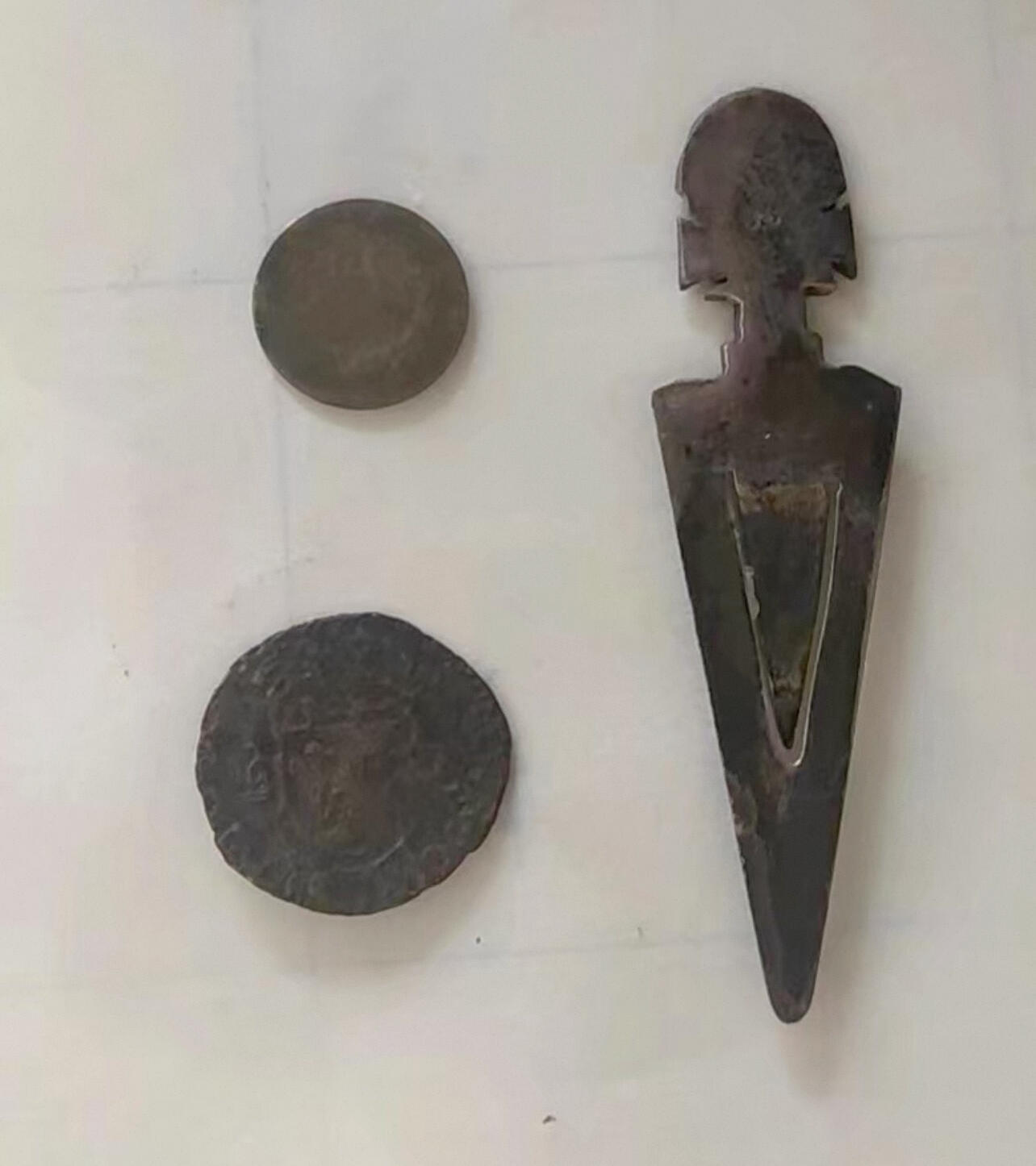 个人闲置法国巴黎购入欧洲老钱币中世纪秘鲁信封工具一套出（可换朝鲜章）