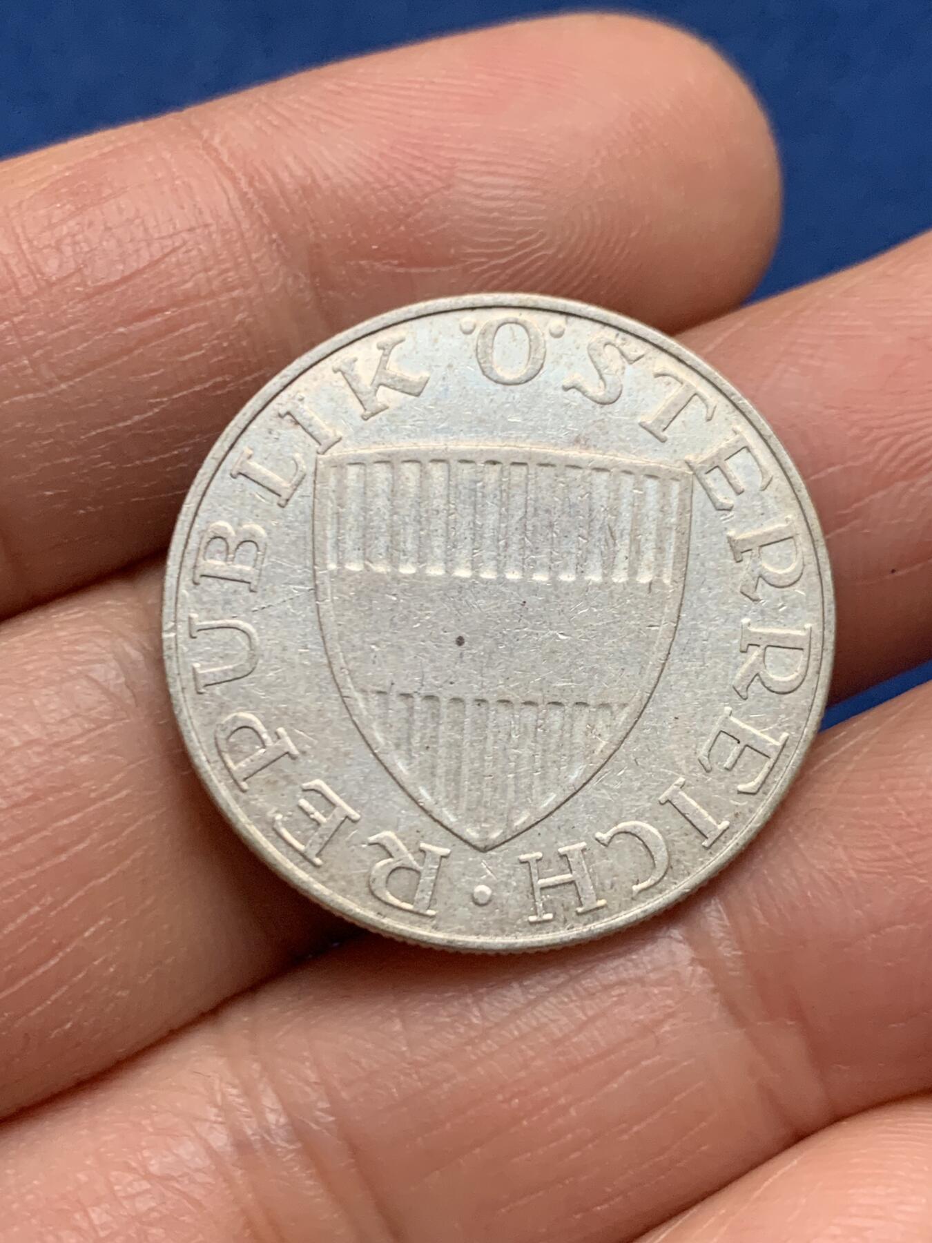 《竞宝斋》第463-465场 周日，周一，周二，3场连拍 （全场包邮）欢迎送拍 两枚一组 奥地利10先令银币 共约14.8克 640银