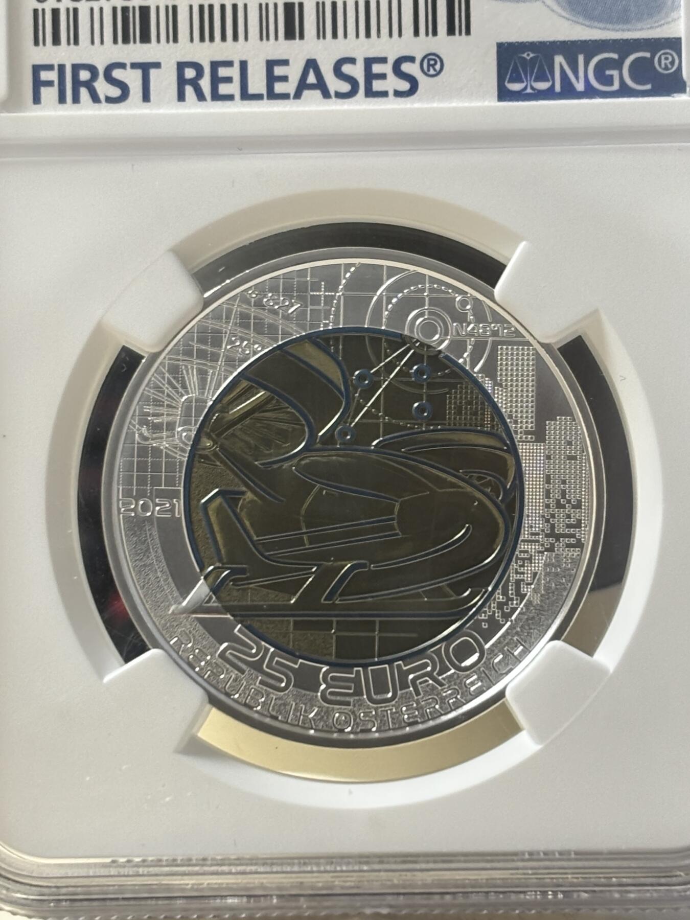 第190期拍卖 奥地利2021银铌双金属系列智能交通银币NGC-MS70首，900银/998铌，重量:9/6.5克发行：65000枚