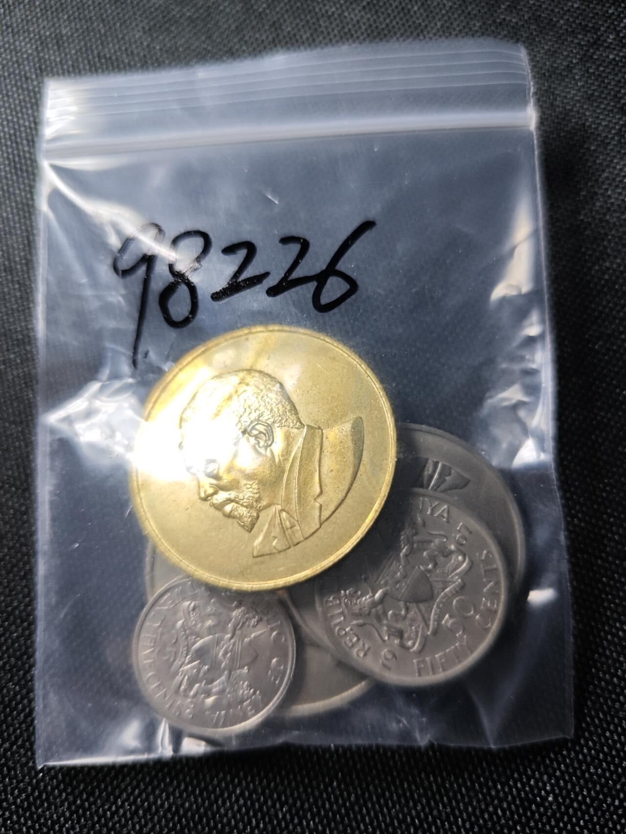 KK钱币收藏小铺  第398期 百期特拍（四拍之二） 2月预留时间 周末发货  1966-1968肯尼亚开国第一版头像无字版大小面值一套 含好品！