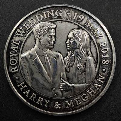 【淘币小摊】限时拍第八百六十二拍  克朗币邮币封场  满百包邮可预留两周  周一统一发货  - 英国2018年哈里王子大婚5镑纪念币