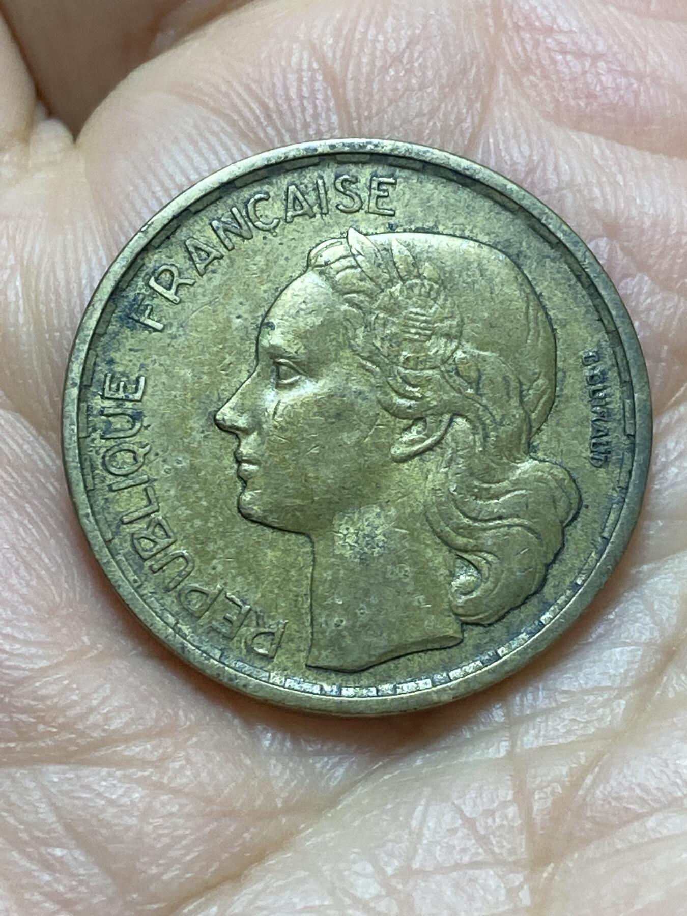 2026年第十七场(总第一百八十六场）外国好品散币场(免佣金) 法兰西第四共和国1950年20法郎(B标–博蒙莱罗热造，头像后单排字–4羽版，首发年)