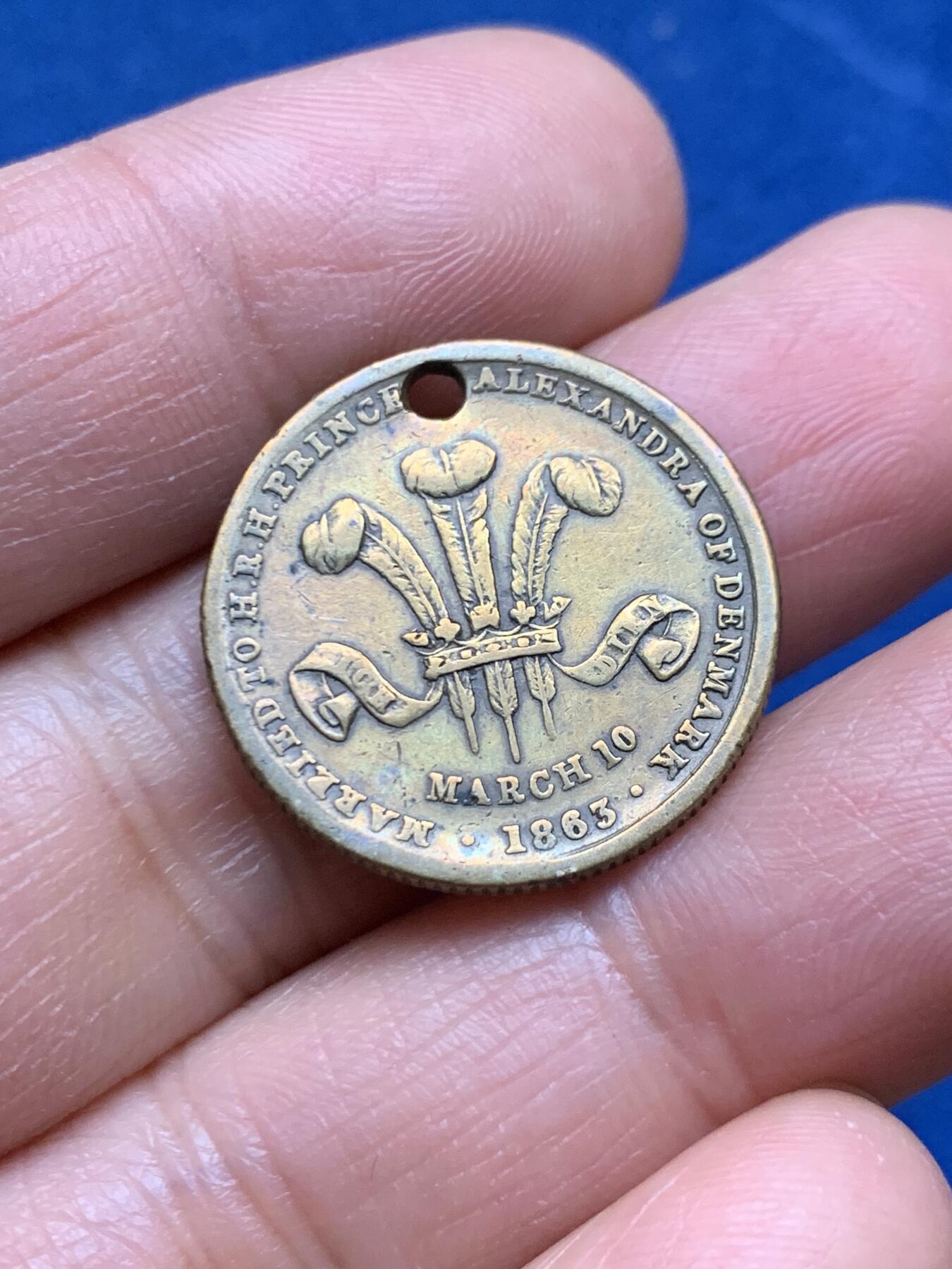 《竞宝斋》第463-465场 周日，周一，周二，3场连拍 （全场包邮）欢迎送拍 三枚一组 英国1863年威尔士亲王结婚纪念章 总重约29克 35.5mm 30.5mm 23mm