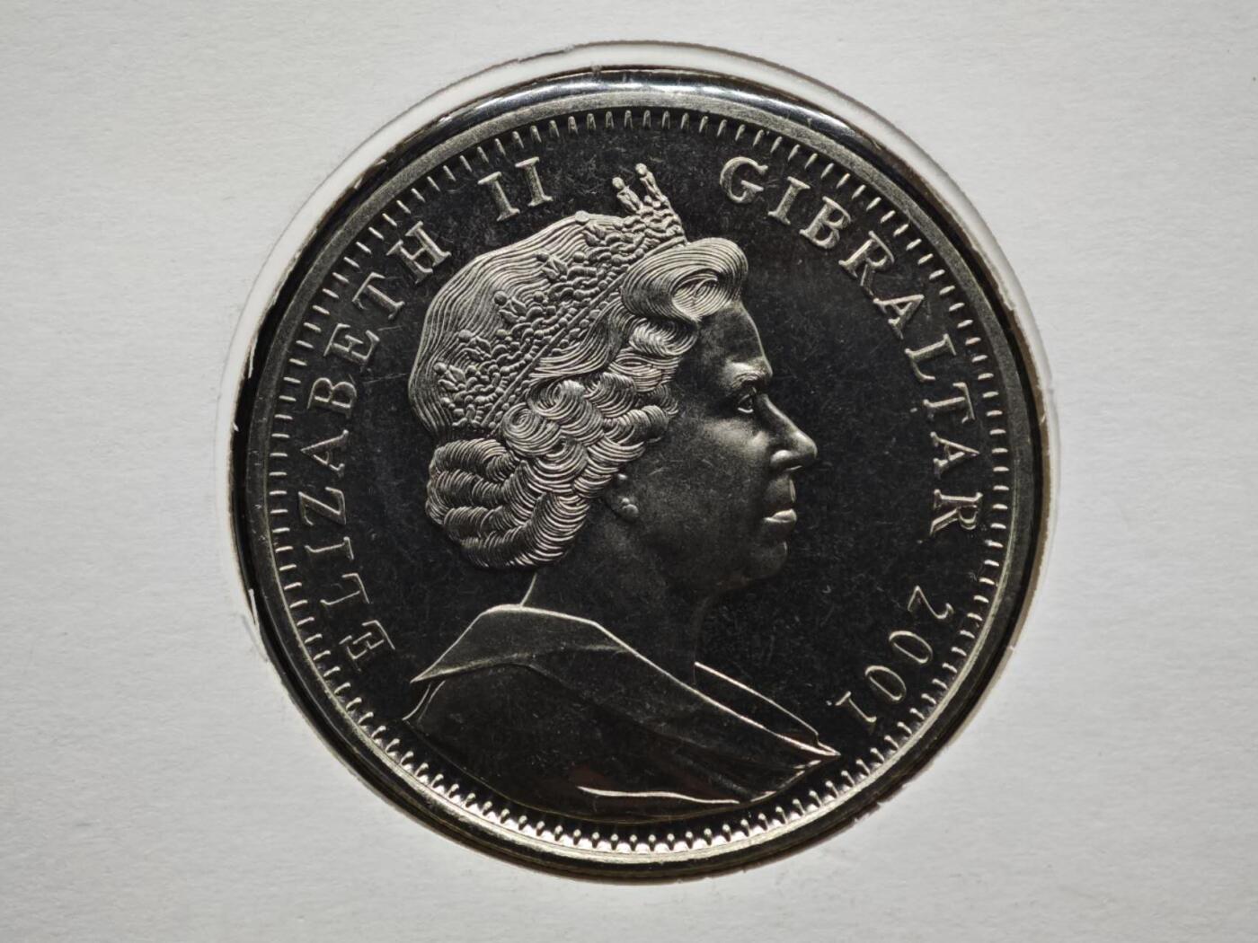 【淘币小摊】限时拍第八百六十二拍  克朗币邮币封场  满百包邮可预留两周  周一统一发货  直布罗陀2001年女王75周岁克朗纪念币邮币封