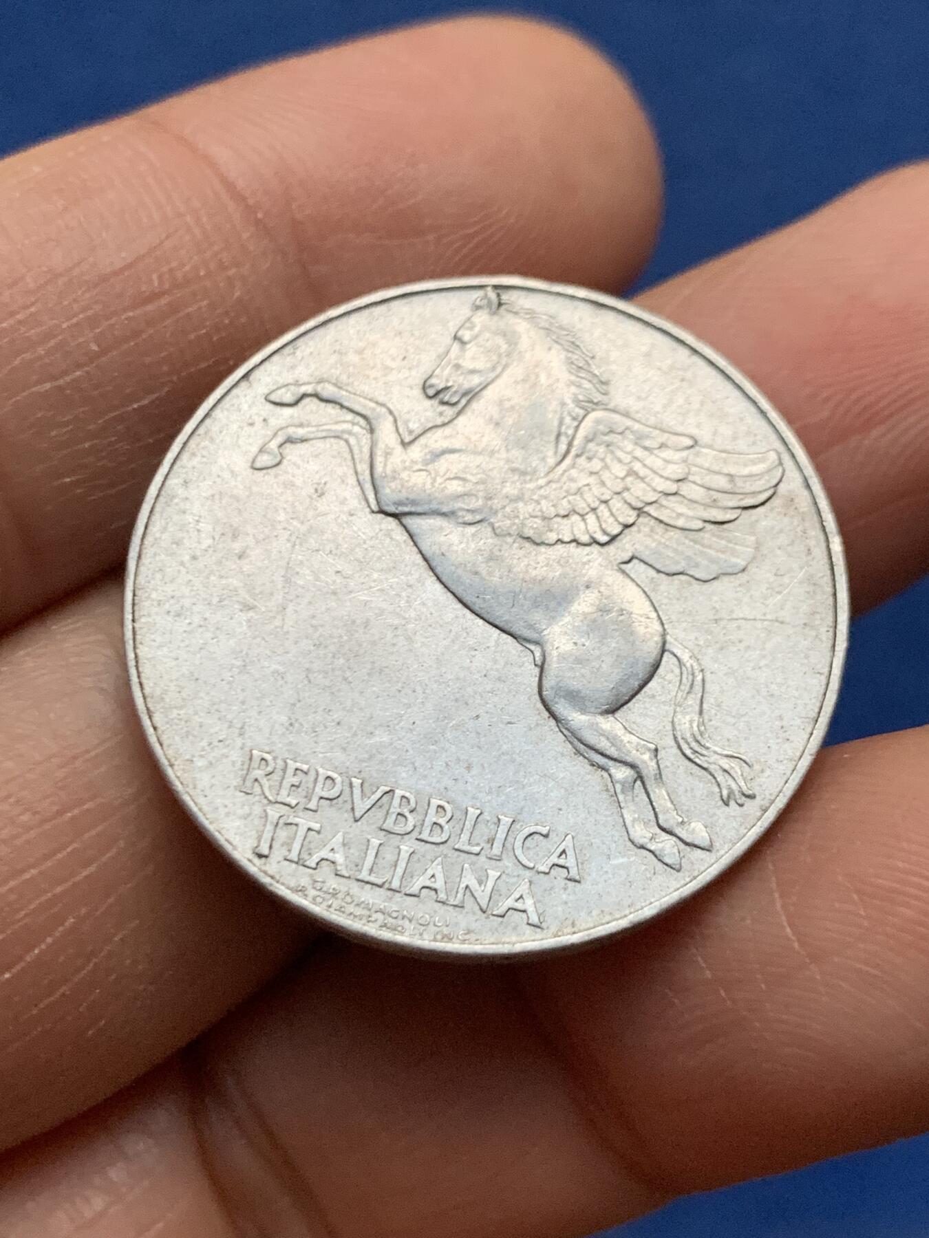 《竞宝斋》第463-465场 周日，周一，周二，3场连拍 （全场包邮）欢迎送拍 意大利1949年10里拉，漂亮的飞马珀伽索斯图案，状态不错