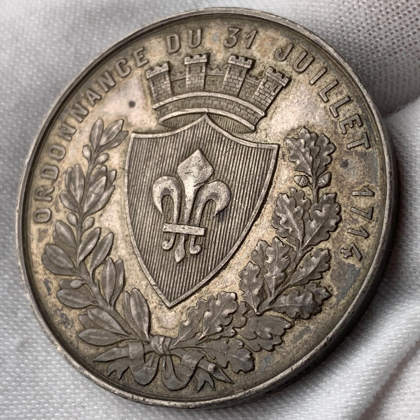 掌中浮雕-藏着的欧洲第052场 法国里尔商会银章，36.8mm，22.75g