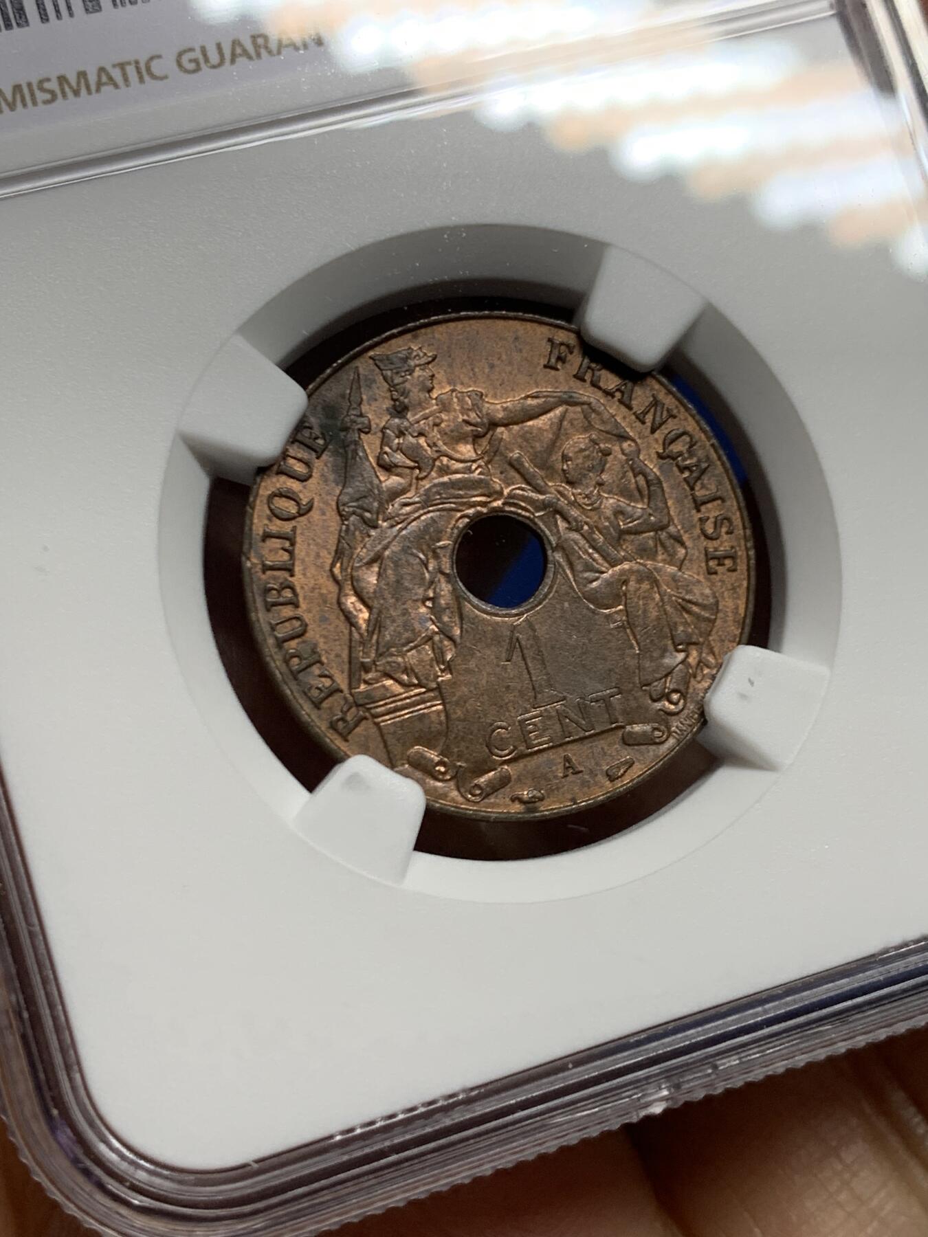 《竞宝斋》第463-465场 周日，周一，周二，3场连拍 （全场包邮）欢迎送拍 NGC MS62RB 法属印支1939A百分之一铜币，光度底板不错