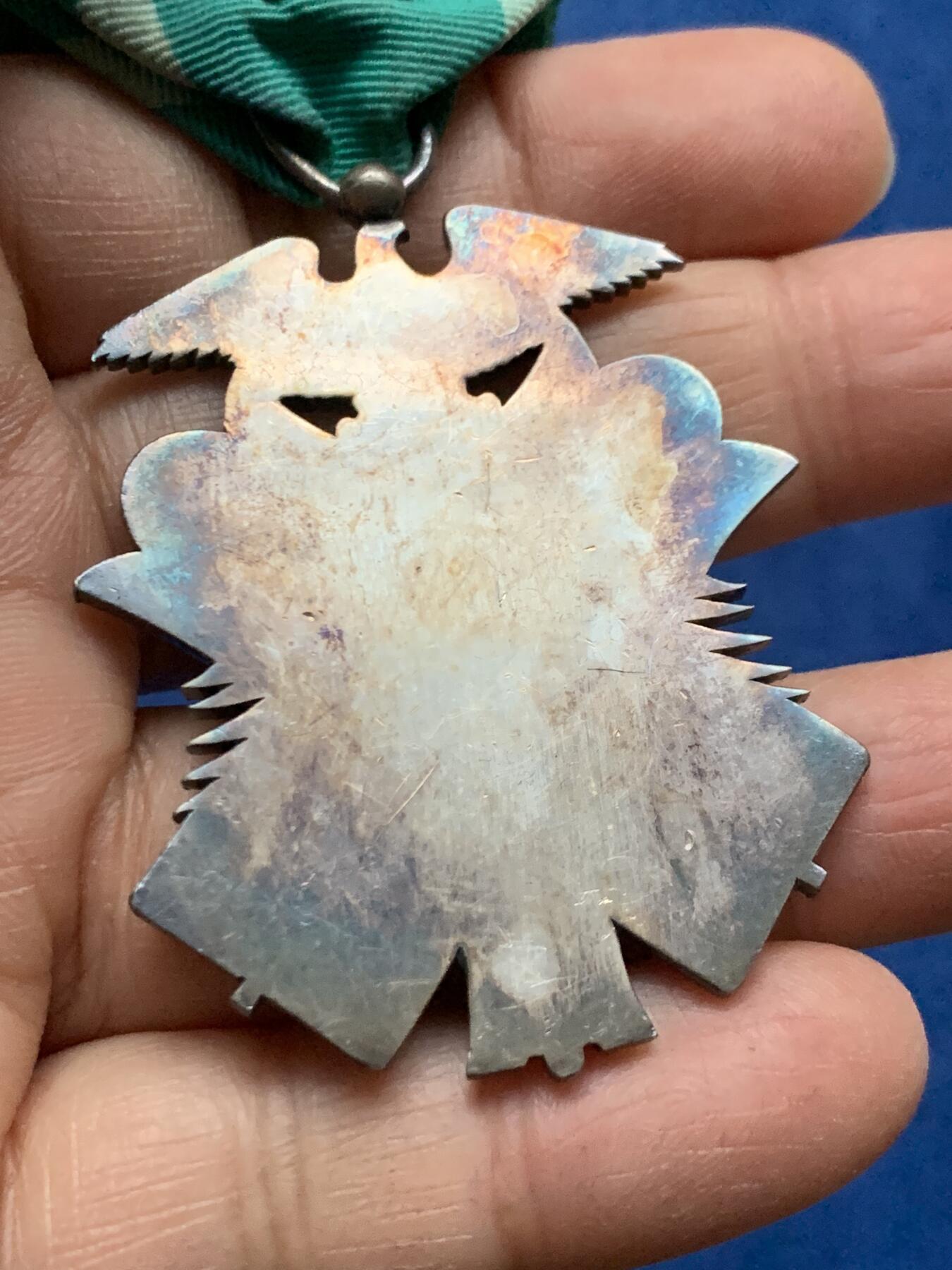 《竞宝斋》第463-465场 周日，周一，周二，3场连拍 （全场包邮）欢迎送拍 日本七等金瓯勋章，银质，重约37.4g