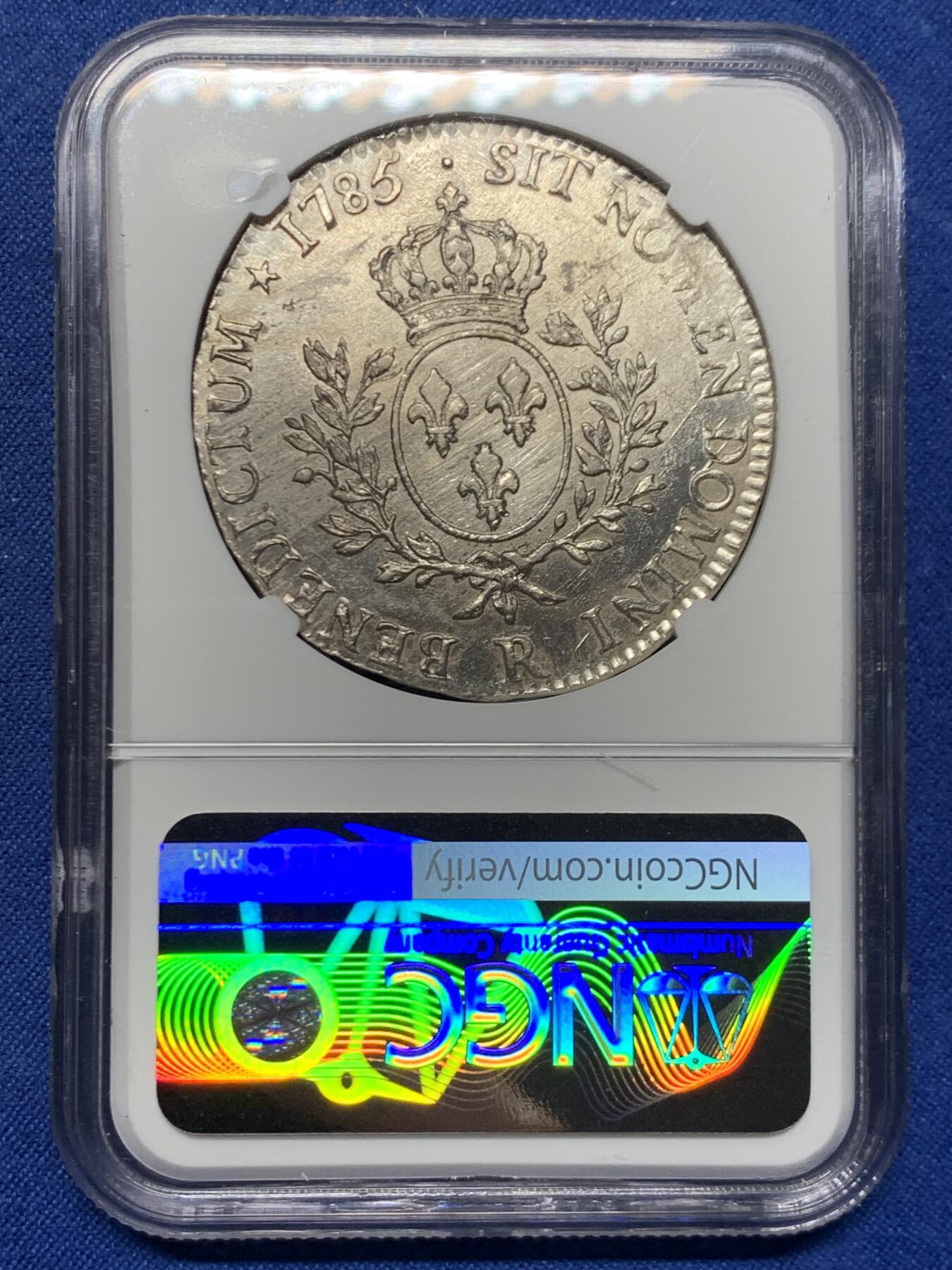 《竞宝斋》第463-465场 周日，周一，周二，3场连拍 （全场包邮）欢迎送拍 唯一冠军分 NGC MS62 法国1785R路易十六埃居 R少见小厂奥尔良铸造 为PCGS及NGC的唯一MS评级记录。转光好打制清晰实属难得，值得收藏。