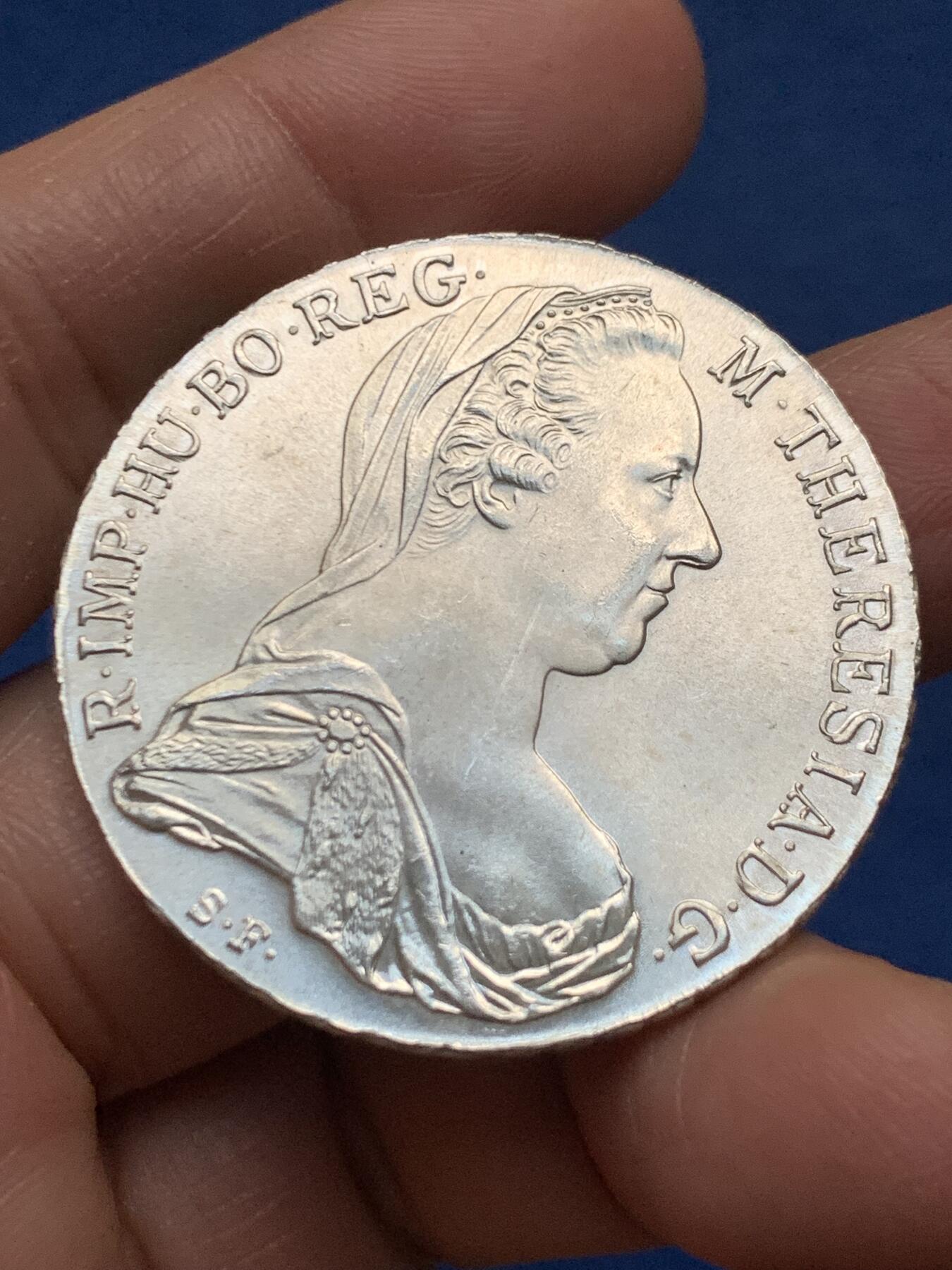 《竞宝斋》第463-465场 周日，周一，周二，3场连拍 （全场包邮）欢迎送拍 奥地利1780年大奶妈银币 后铸版