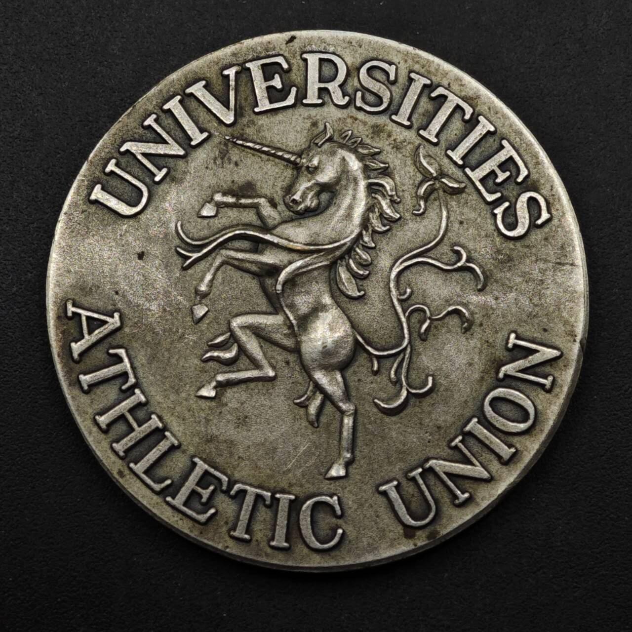【淘币小摊】实时拍第八百六十一拍   银币套币场   满百包邮可预留二周 每周一统一发货   英国大学体育联盟（Universities Athletic Union）1982-1983赛季橄榄球联赛亚军纪念镀银章38mm