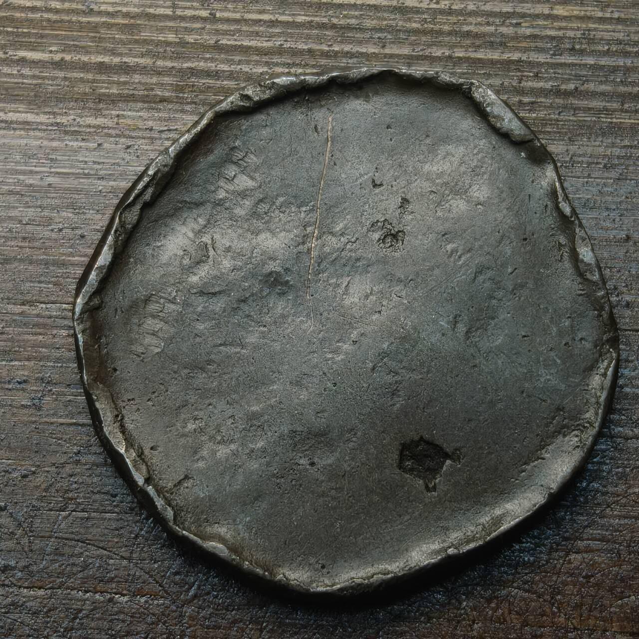 【铜匠收藏】★第143★散币专场 不寄存，30包邮。不满30元，支付5元运费。《接受代拍 代送NGC评级》 68【无寄存】手工刻制纪念章 花纹精美