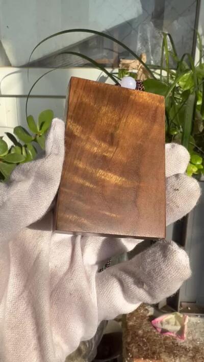 零元拍：B23金丝楠平安无事牌，满水波香喷喷的小金砖，金光闪闪，69/47/13MM