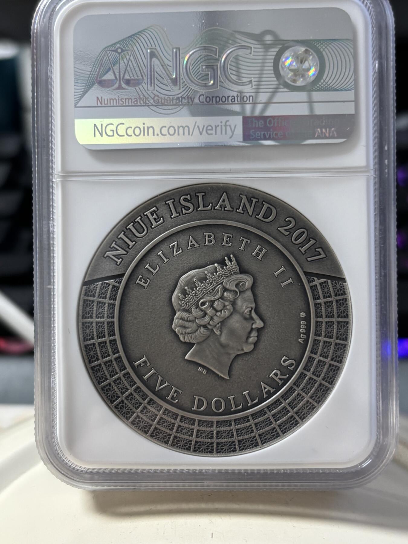 第190期拍卖 纽埃2017年奥林匹斯神宙斯镀红金纪念银币NGC-MS70，999银镀金，发行500枚