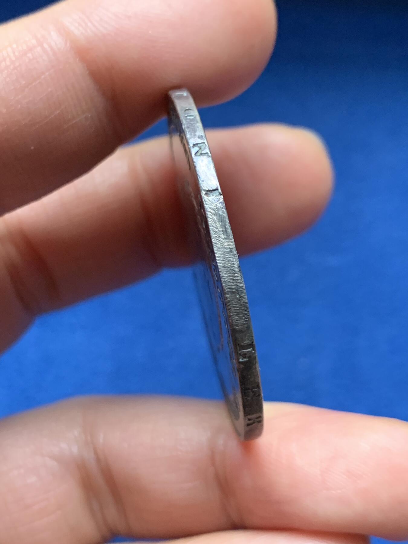 《竞宝斋》第463-465场 周日，周一，周二，3场连拍 （全场包邮）欢迎送拍 德国巴伐利亚1810年1泰勒，剑和权杖，29.2克，39.8mm