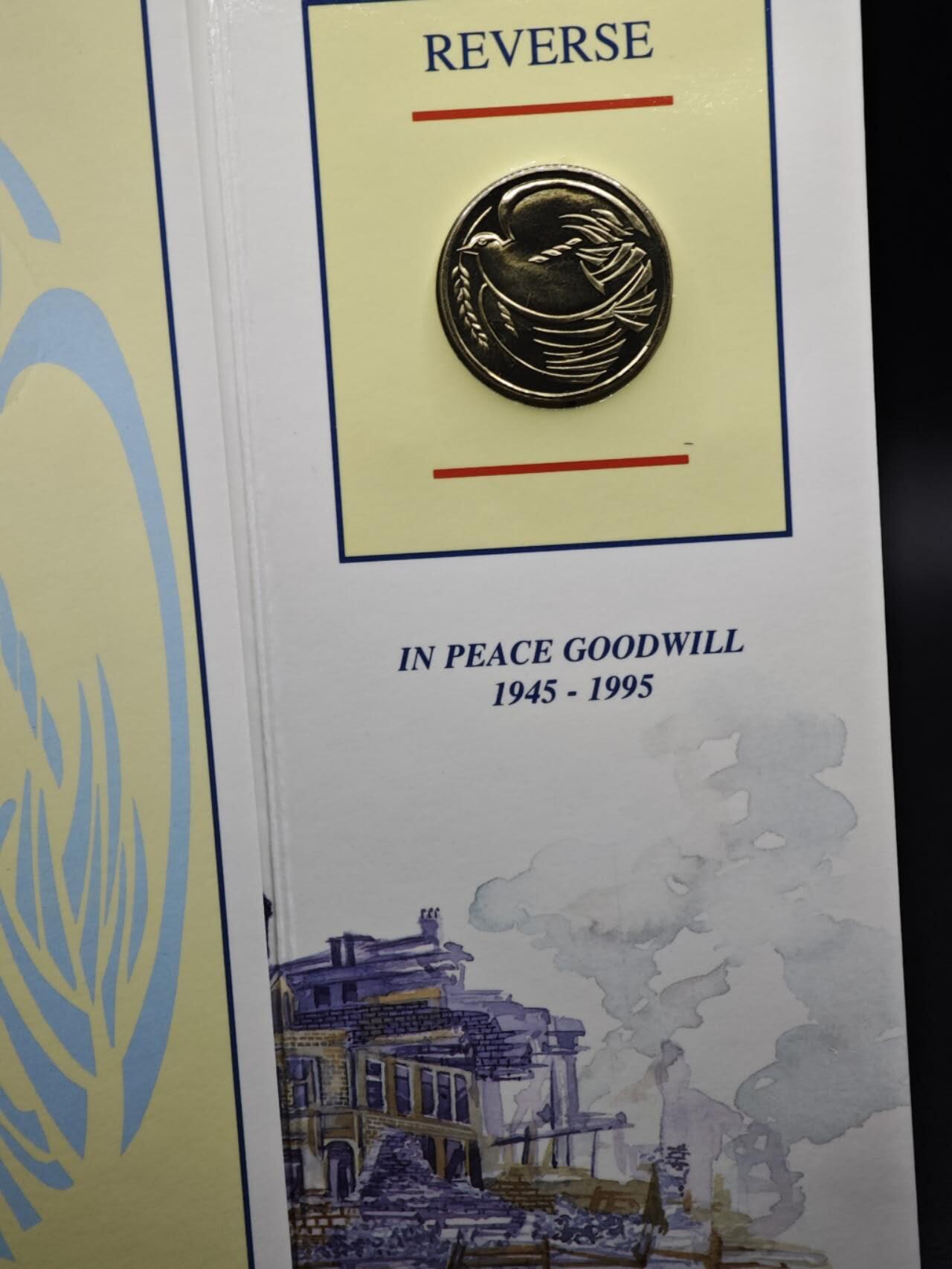 【淘币小摊】限时拍第八百六十二拍  克朗币邮币封场  满百包邮可预留两周  周一统一发货  英国1995年联合国50周年2镑纪念币卡册